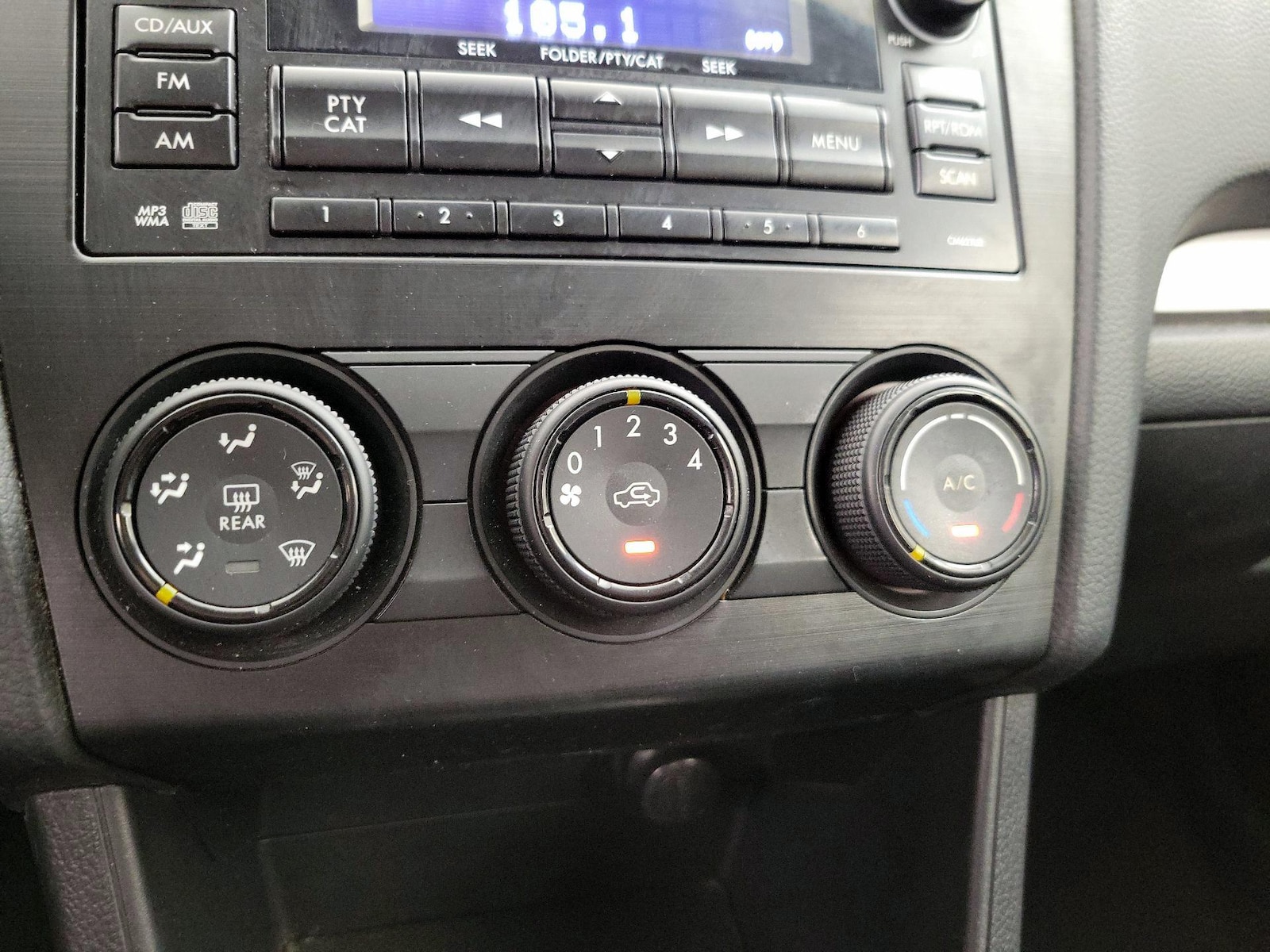 2014 Subaru Impreza 2.0I Premium - Photo 16