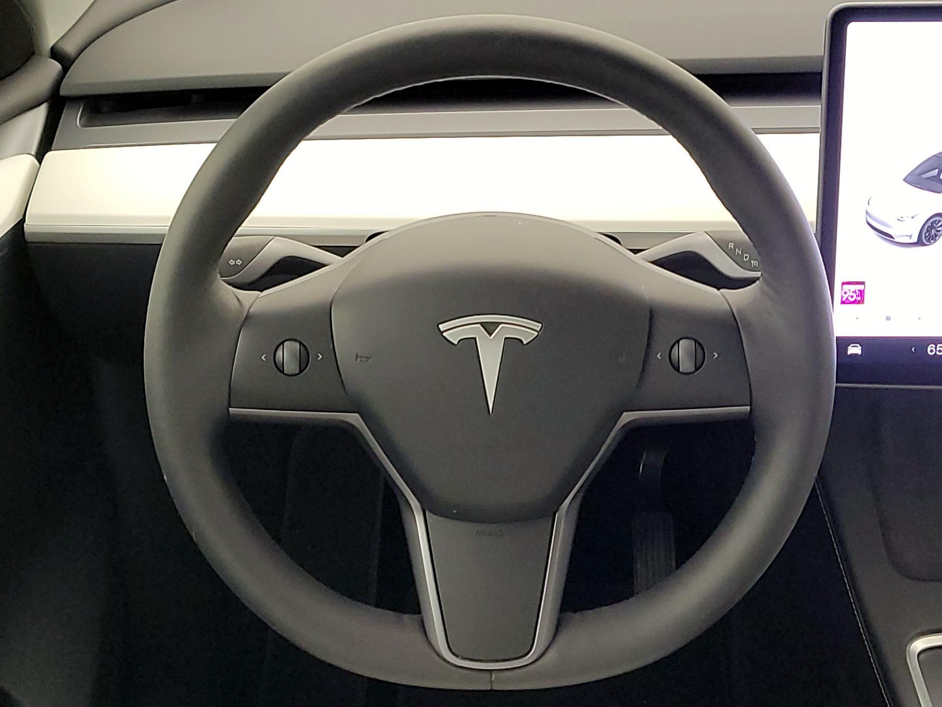 Thumbnail: 2024 Tesla Model Y - 10