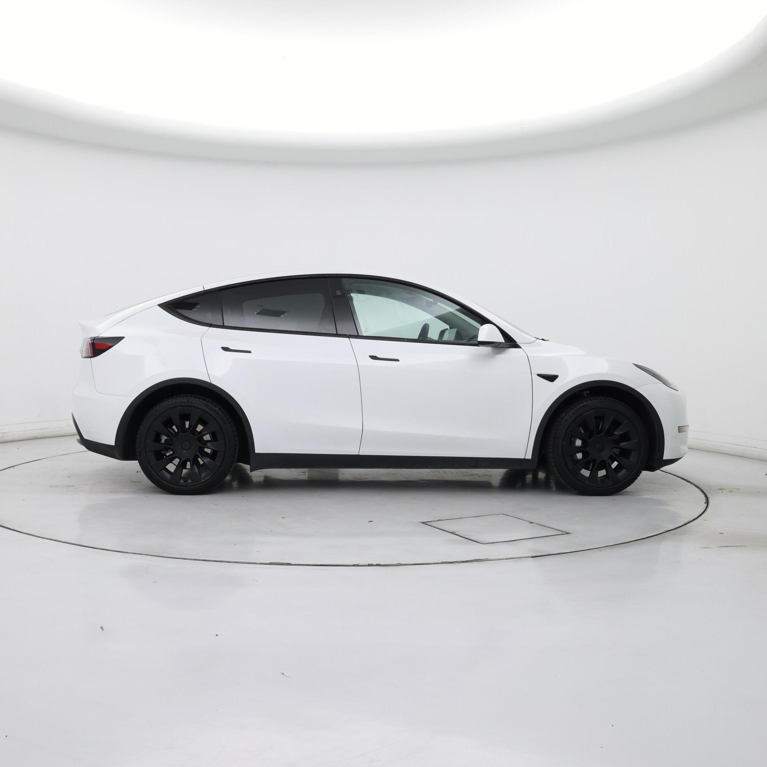 Thumbnail: 2024 Tesla Model Y - 7