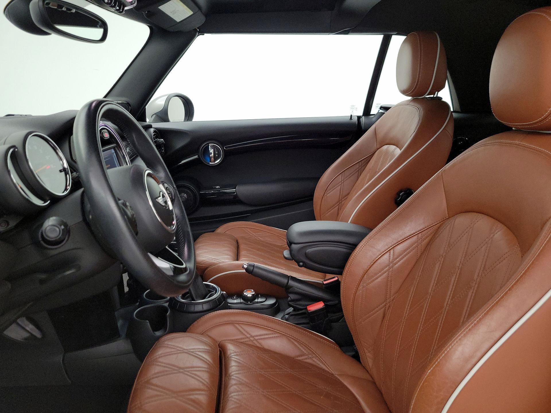 Thumbnail: 2017 MINI Cooper - 11