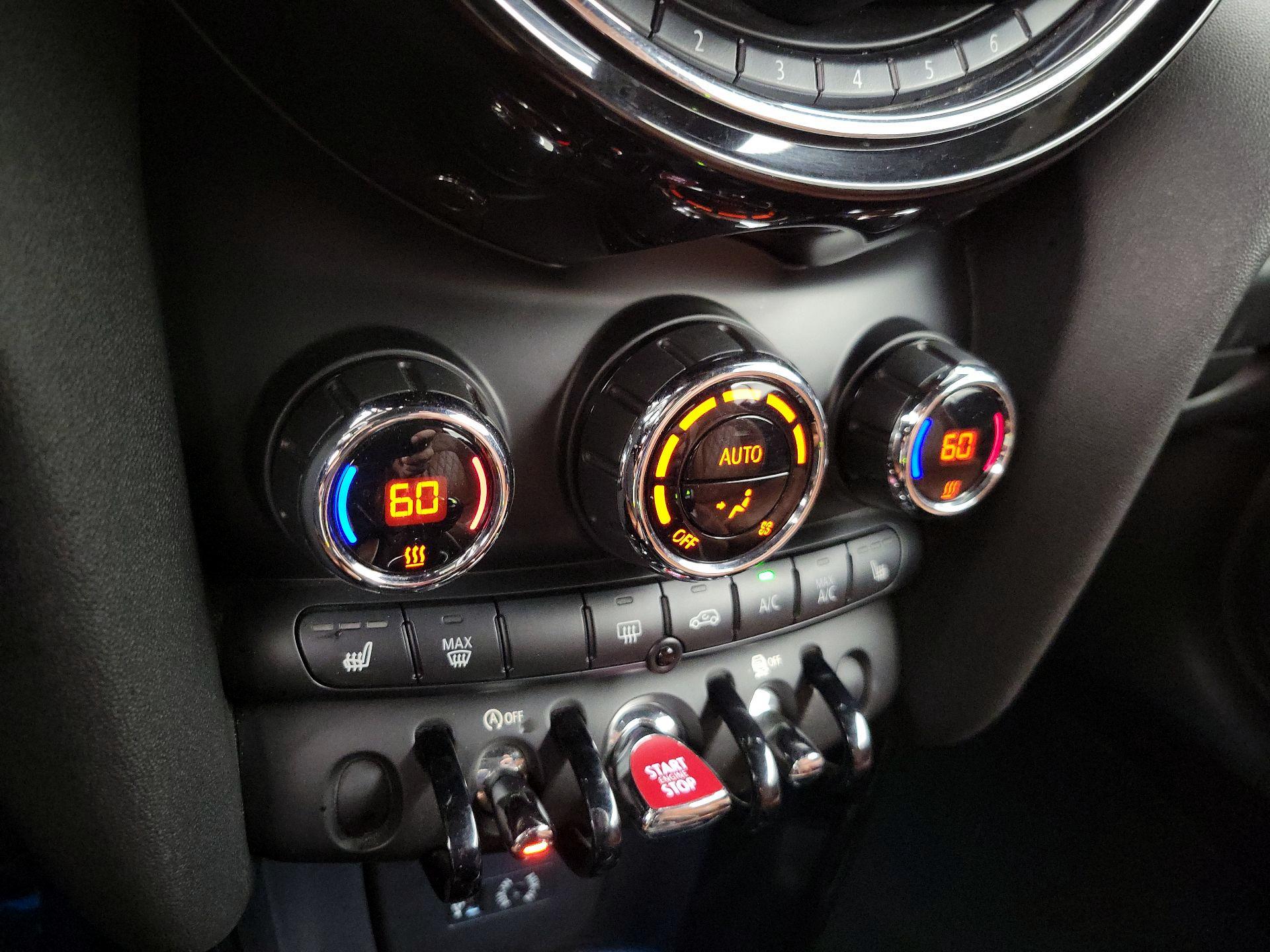 Thumbnail: 2017 MINI Cooper - 16
