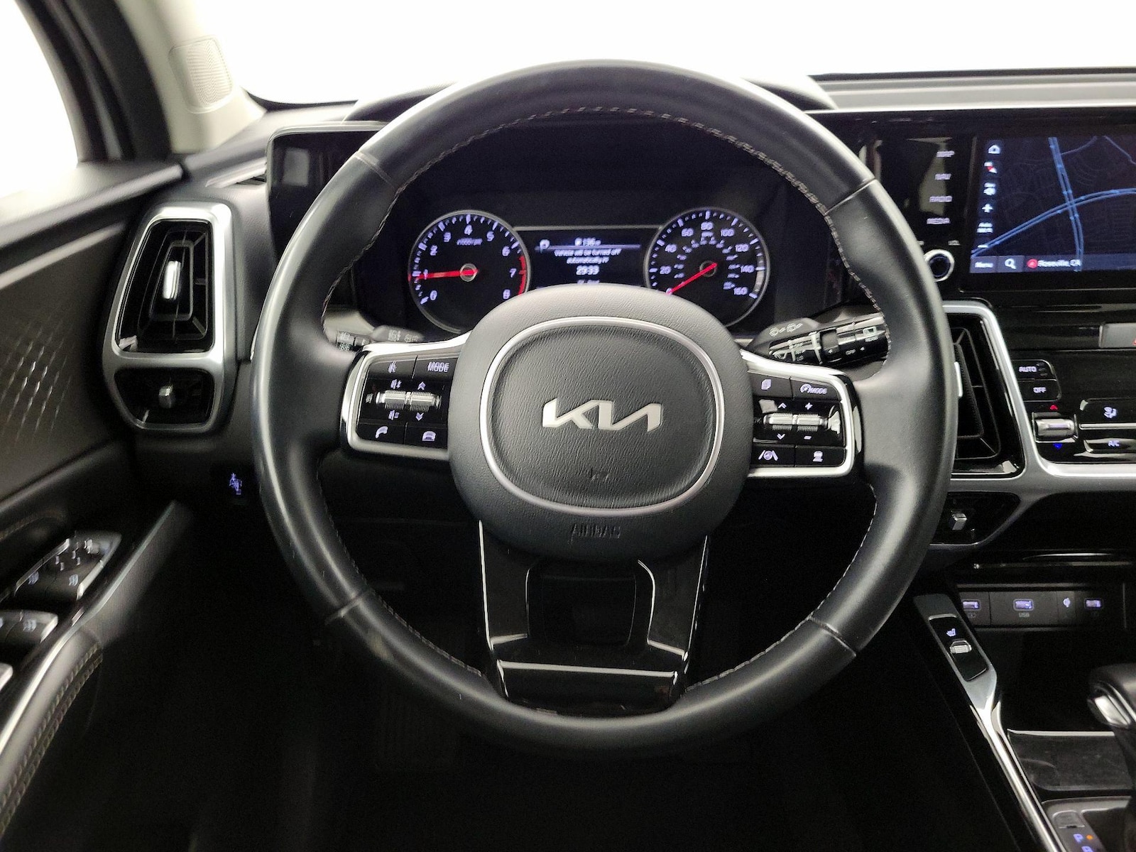 2022 Kia Sorento SX - Photo 11