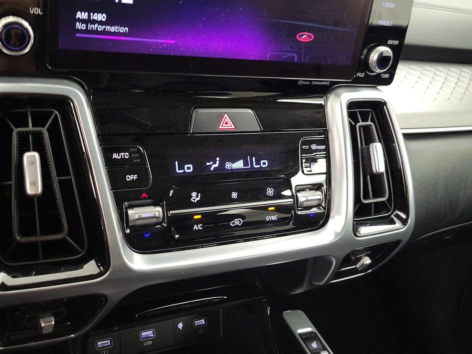 2022 Kia Sorento SX - Photo 18