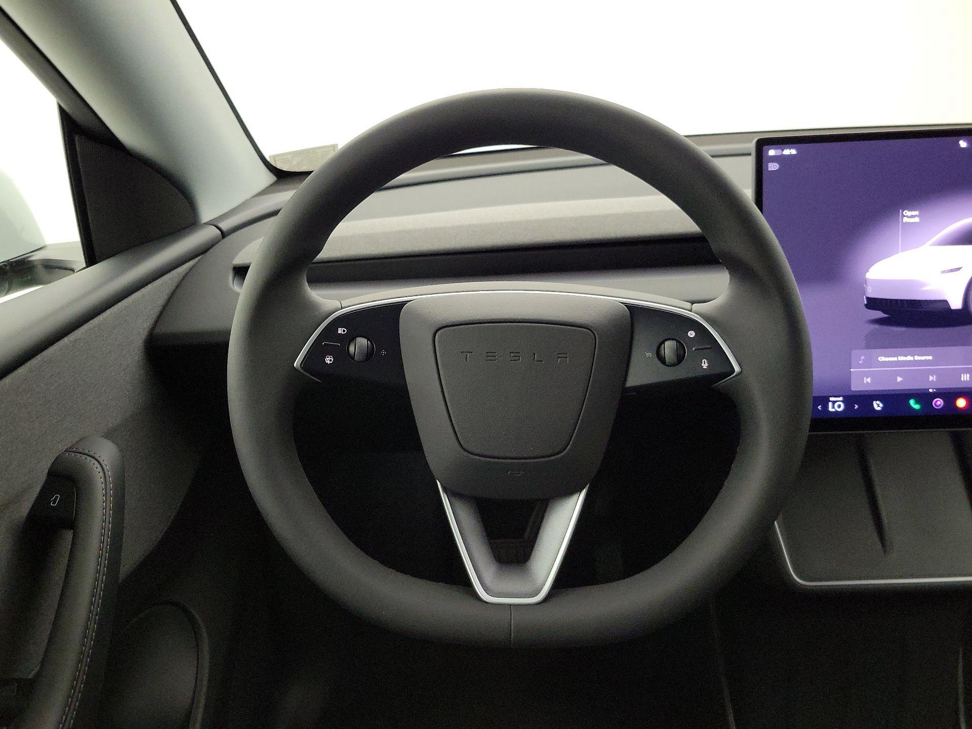 Thumbnail: 2026 Tesla Model Y - 10
