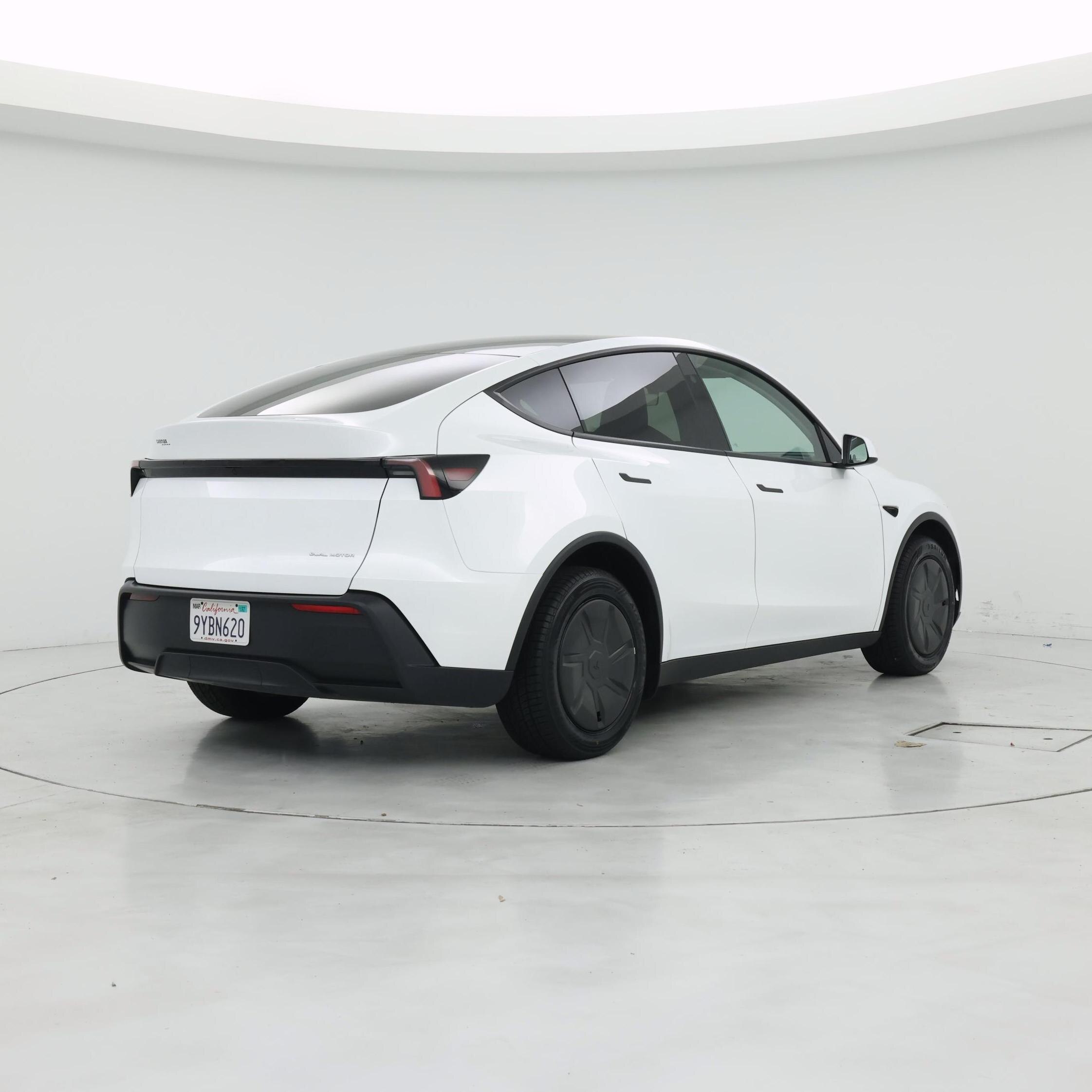 Thumbnail: 2026 Tesla Model Y - 8