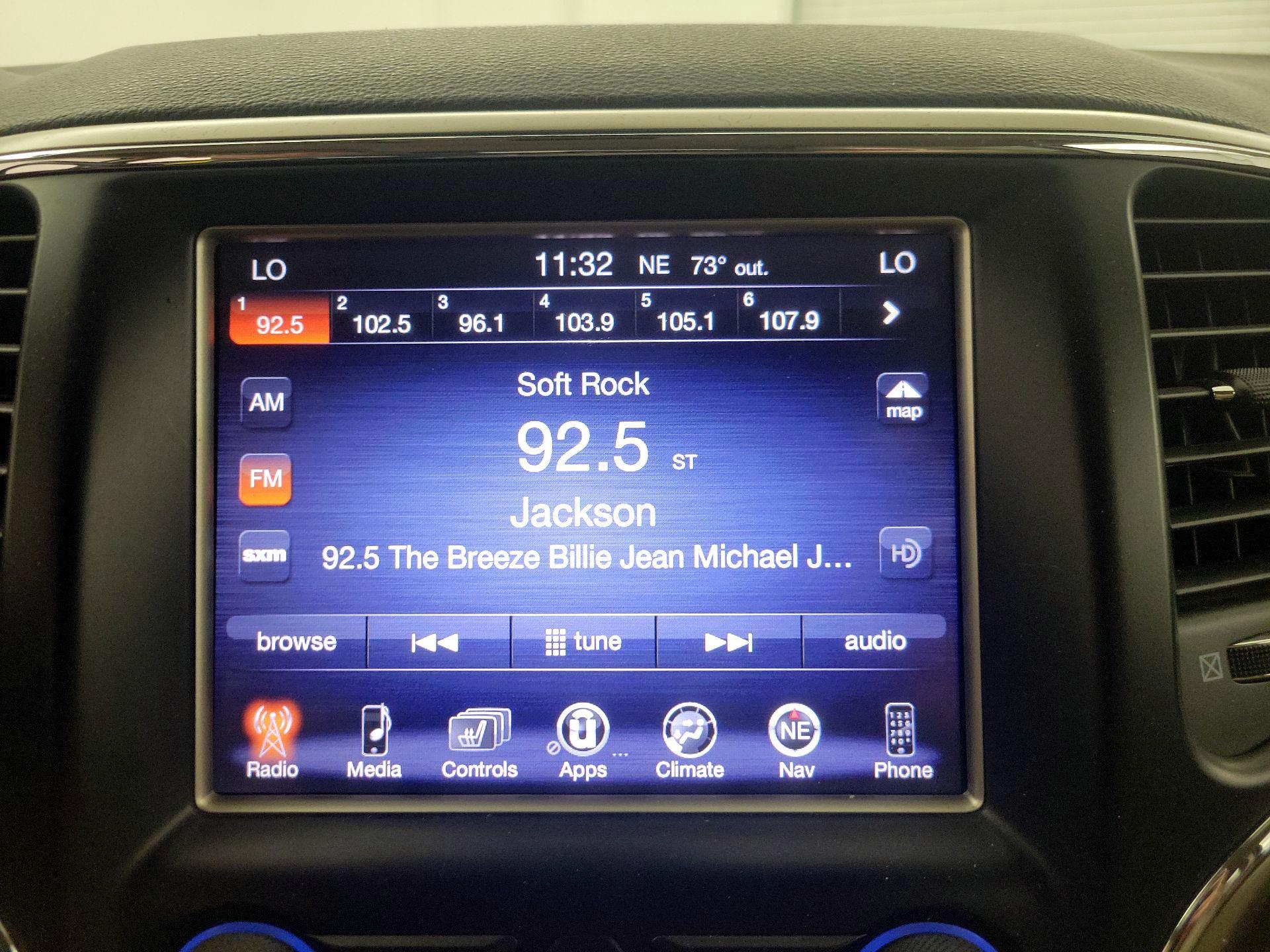 Thumbnail: 2015 Jeep Grand Cherokee - 16