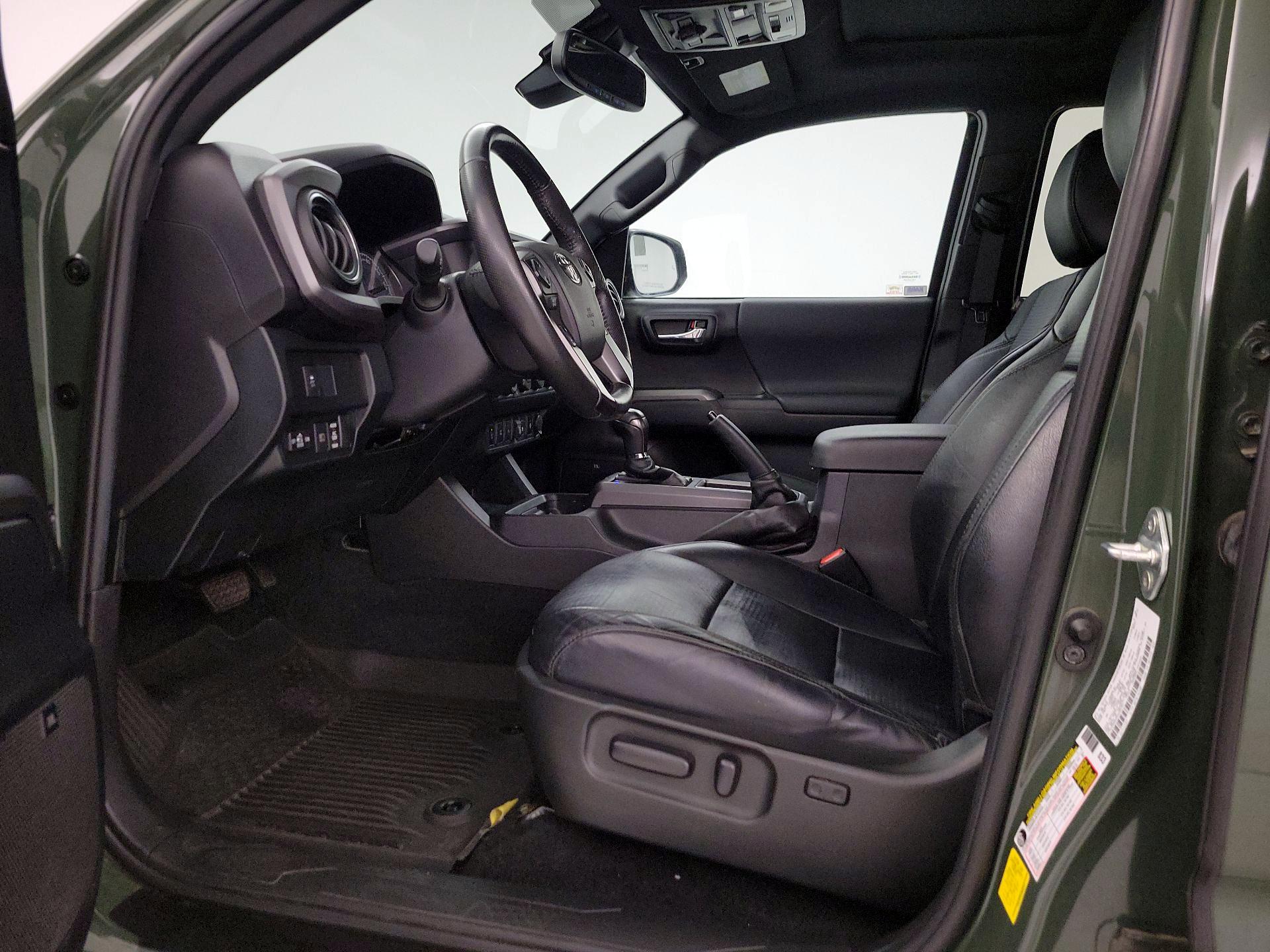 Thumbnail: 2021 Toyota Tacoma - 11