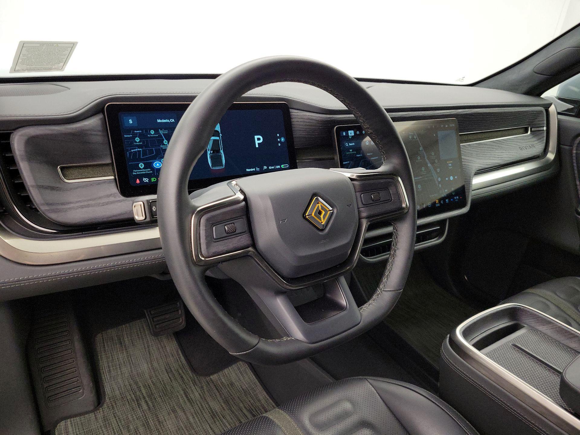 Thumbnail: 2025 Rivian R1T - 9