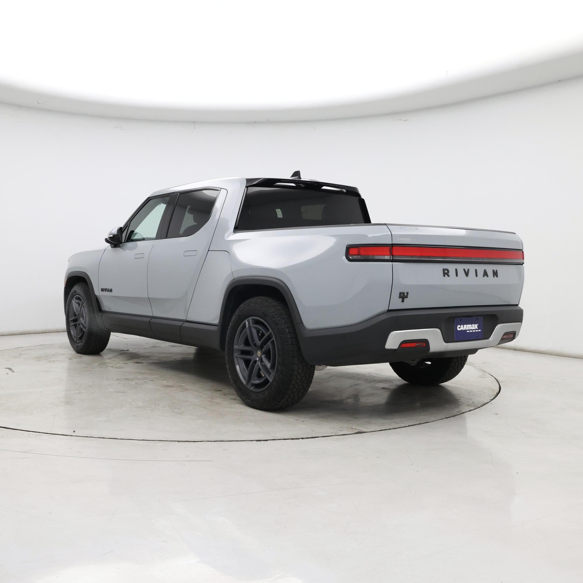 Thumbnail: 2025 Rivian R1T - 2