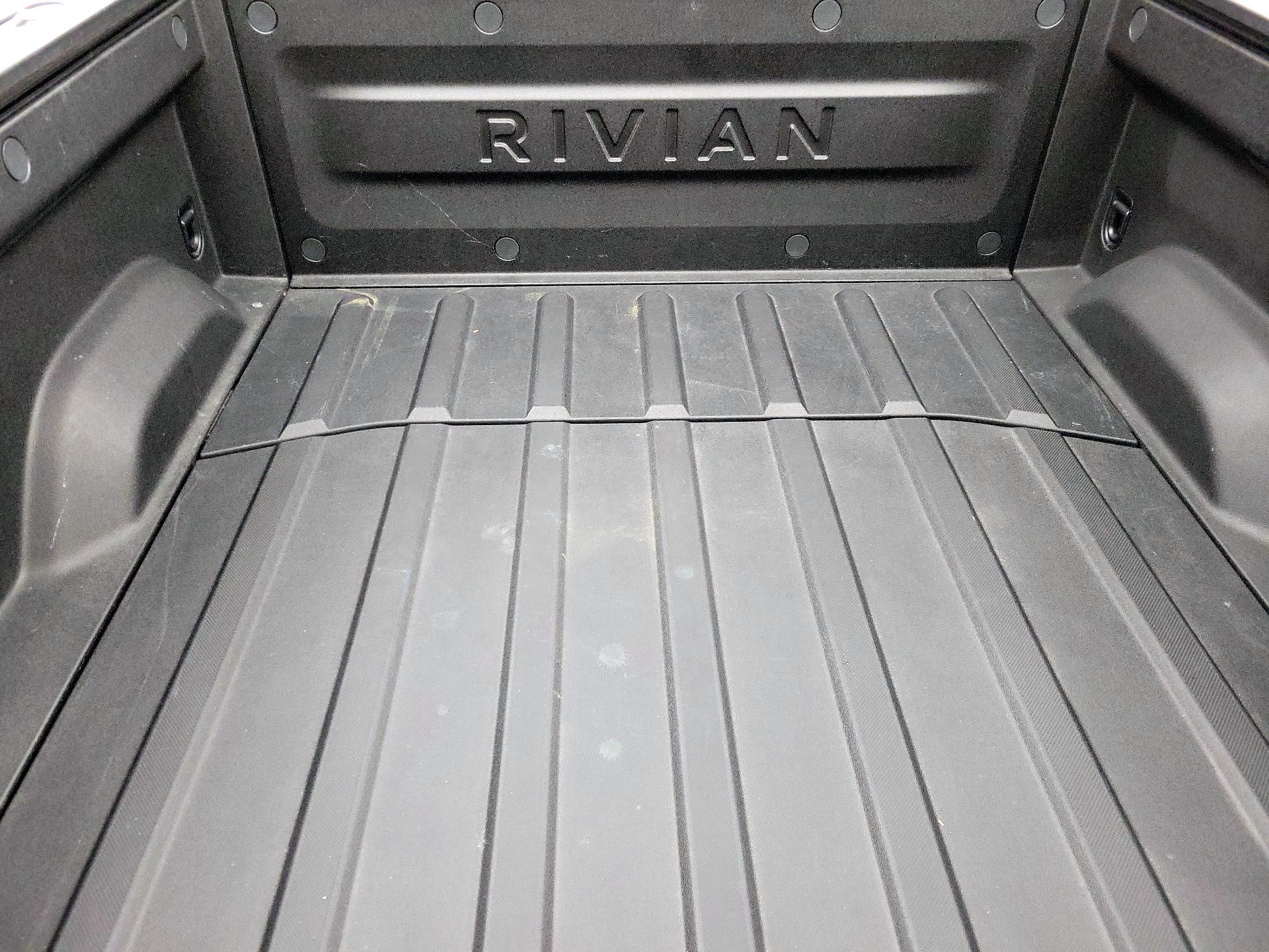 Thumbnail: 2025 Rivian R1T - 20