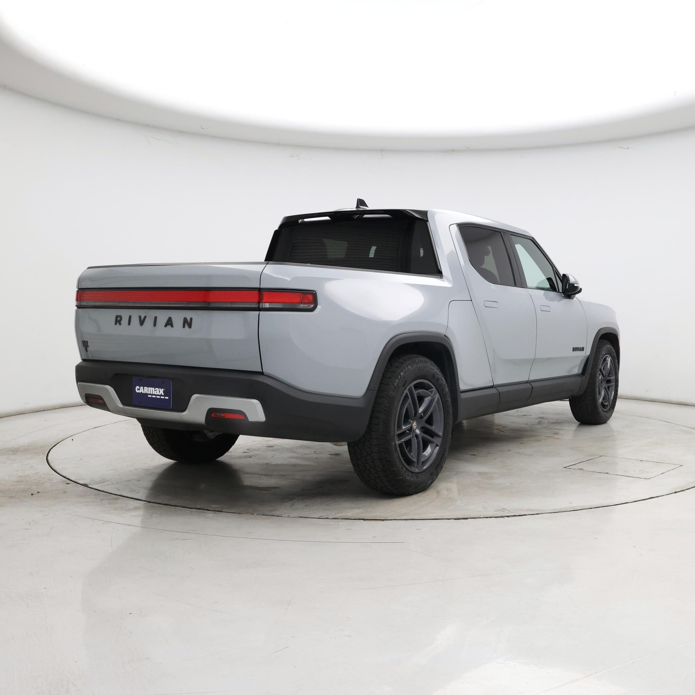 Thumbnail: 2025 Rivian R1T - 8