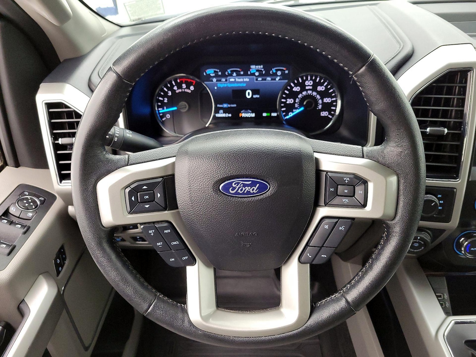 2020 Ford F-150 Lariat - Photo 11