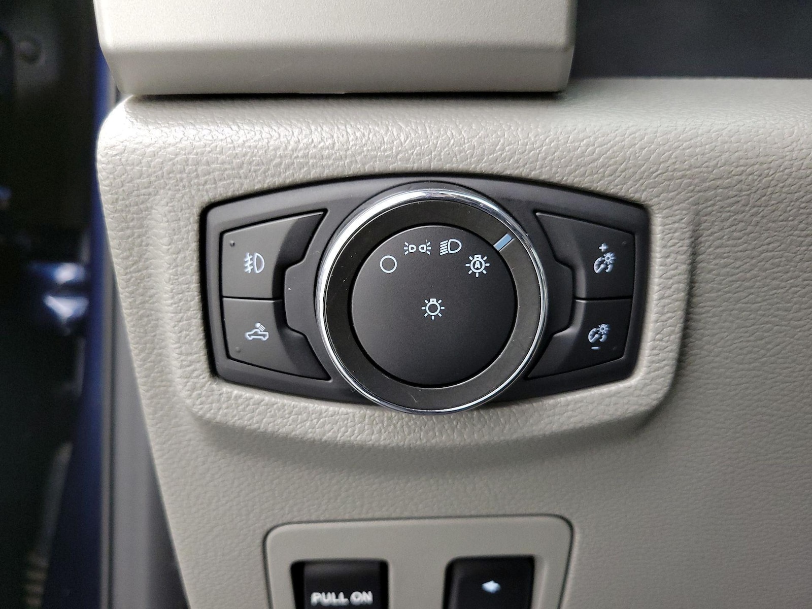 2020 Ford F-150 Lariat - Photo 14