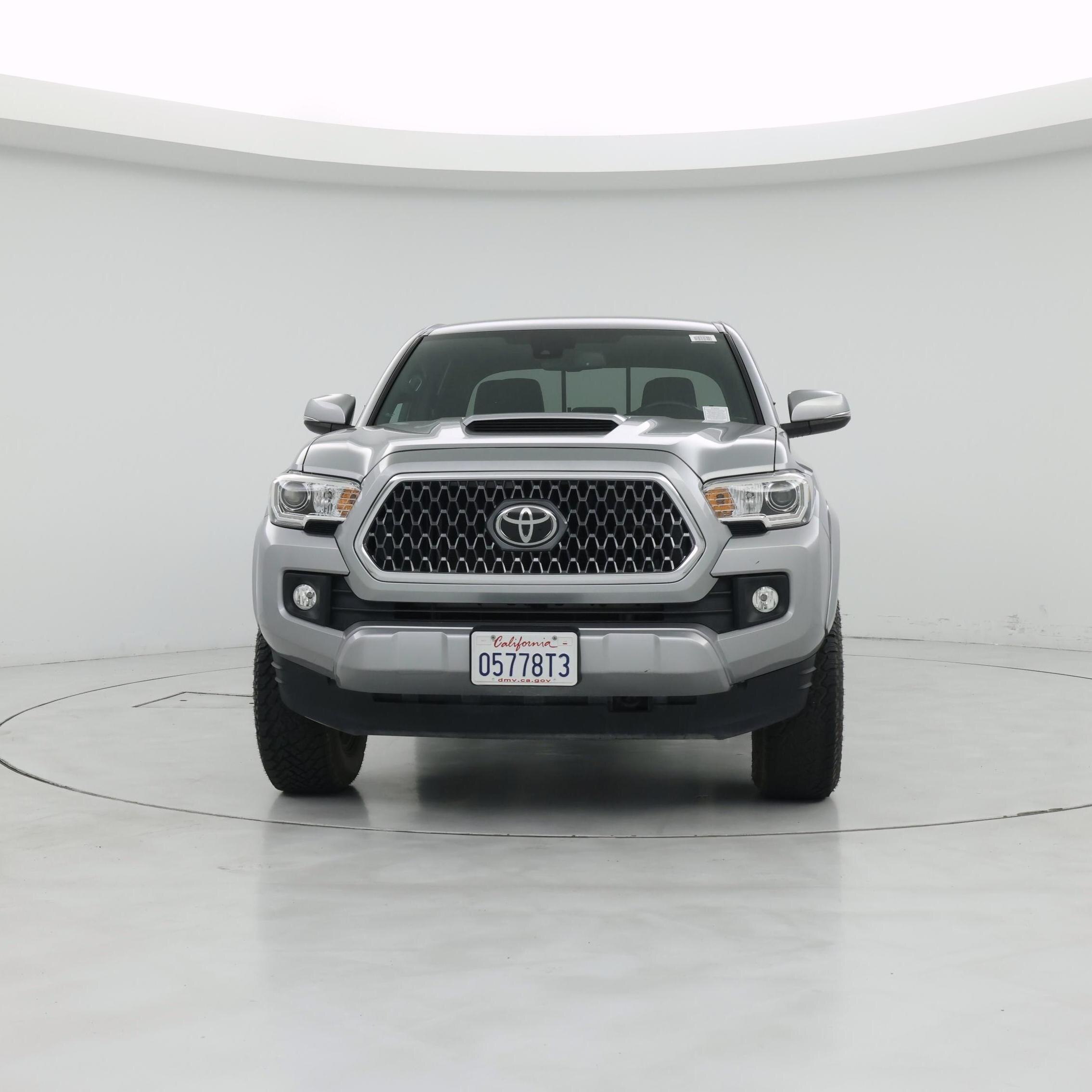 Thumbnail: 2019 Toyota Tacoma - 5