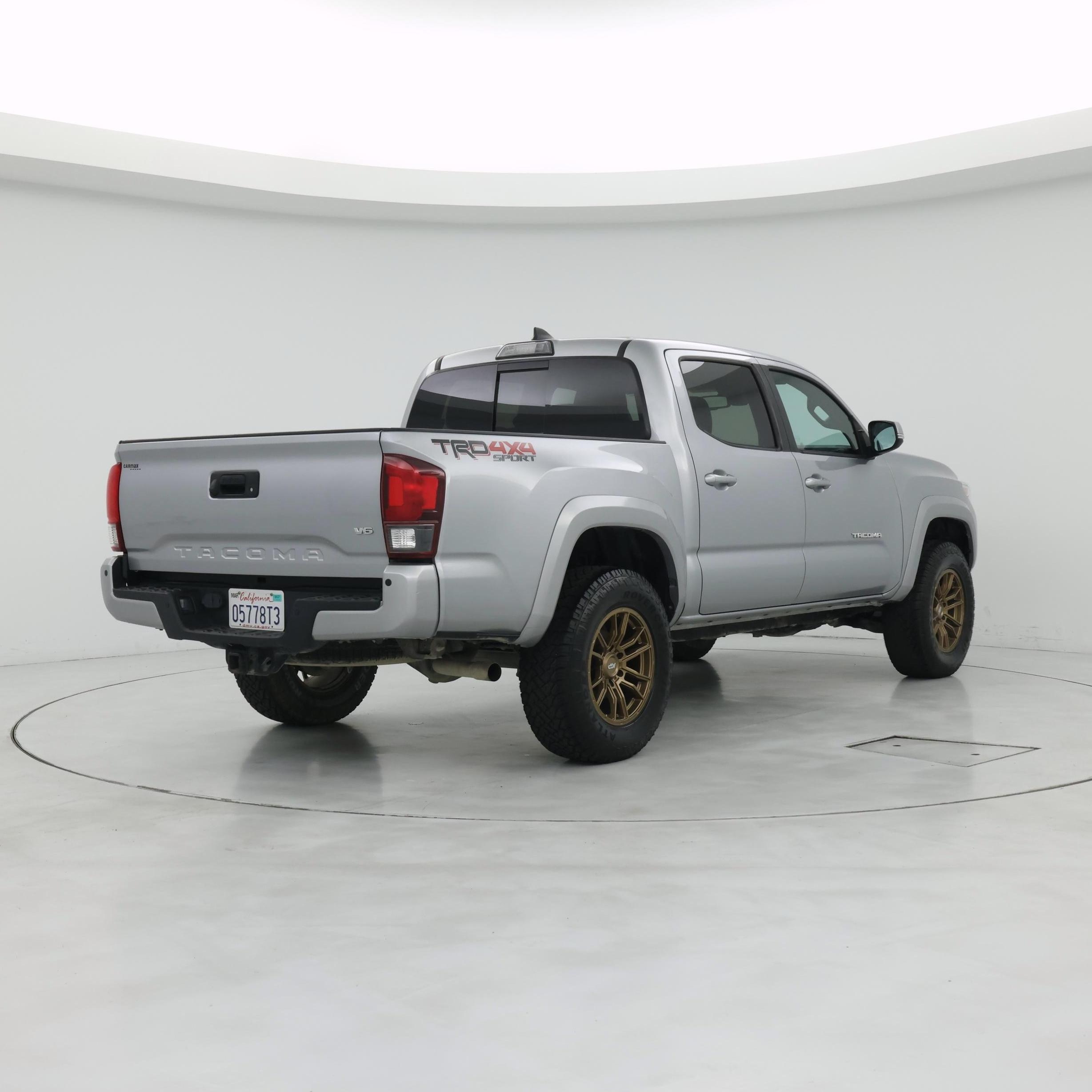 Thumbnail: 2019 Toyota Tacoma - 8