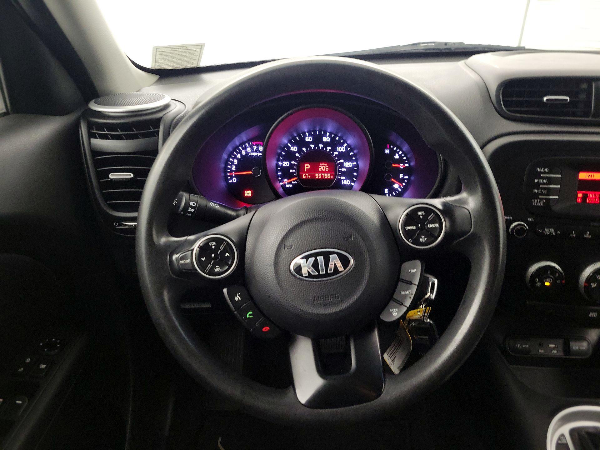 Thumbnail: 2016 Kia Soul - 10