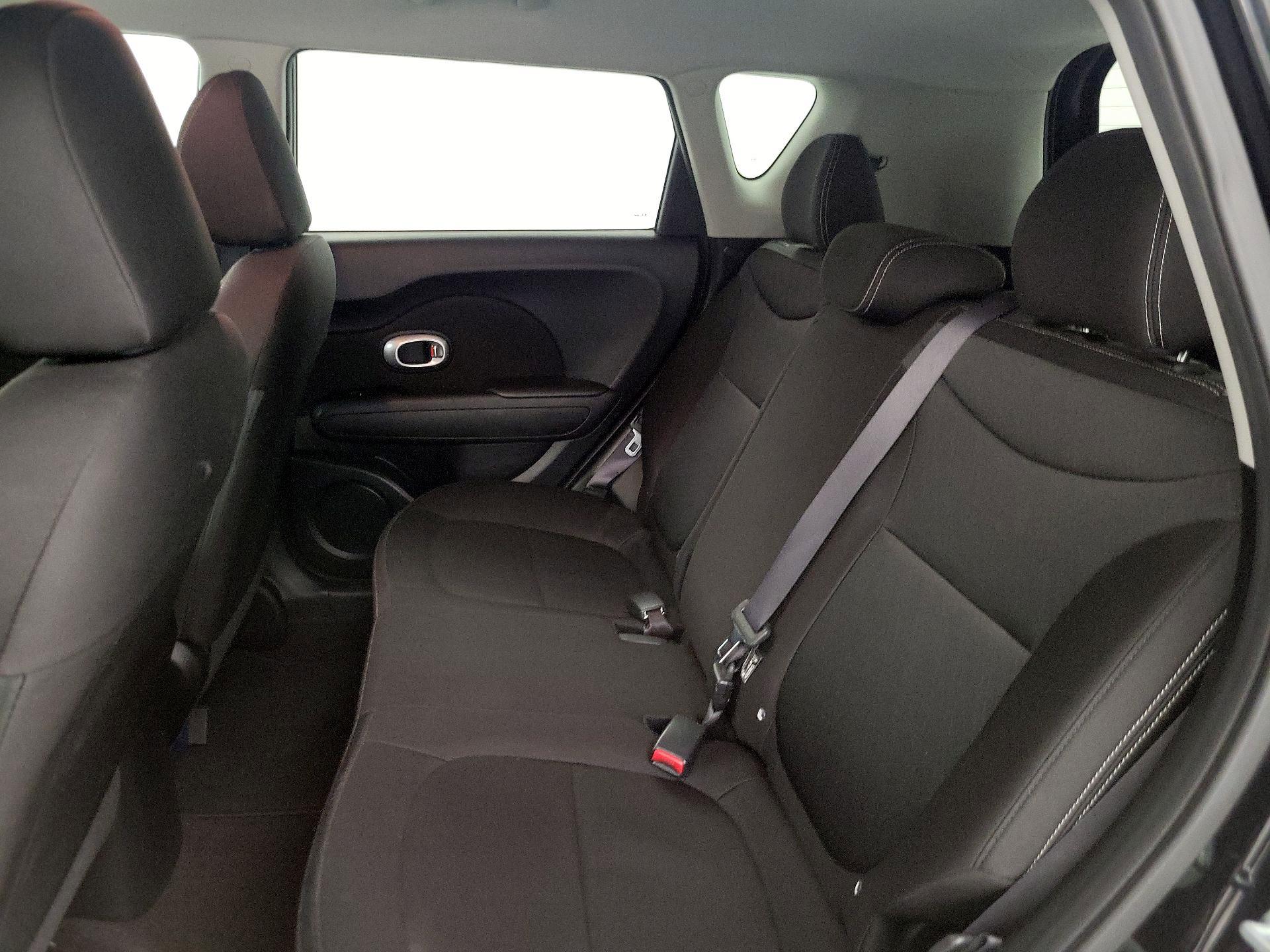 Thumbnail: 2016 Kia Soul - 18