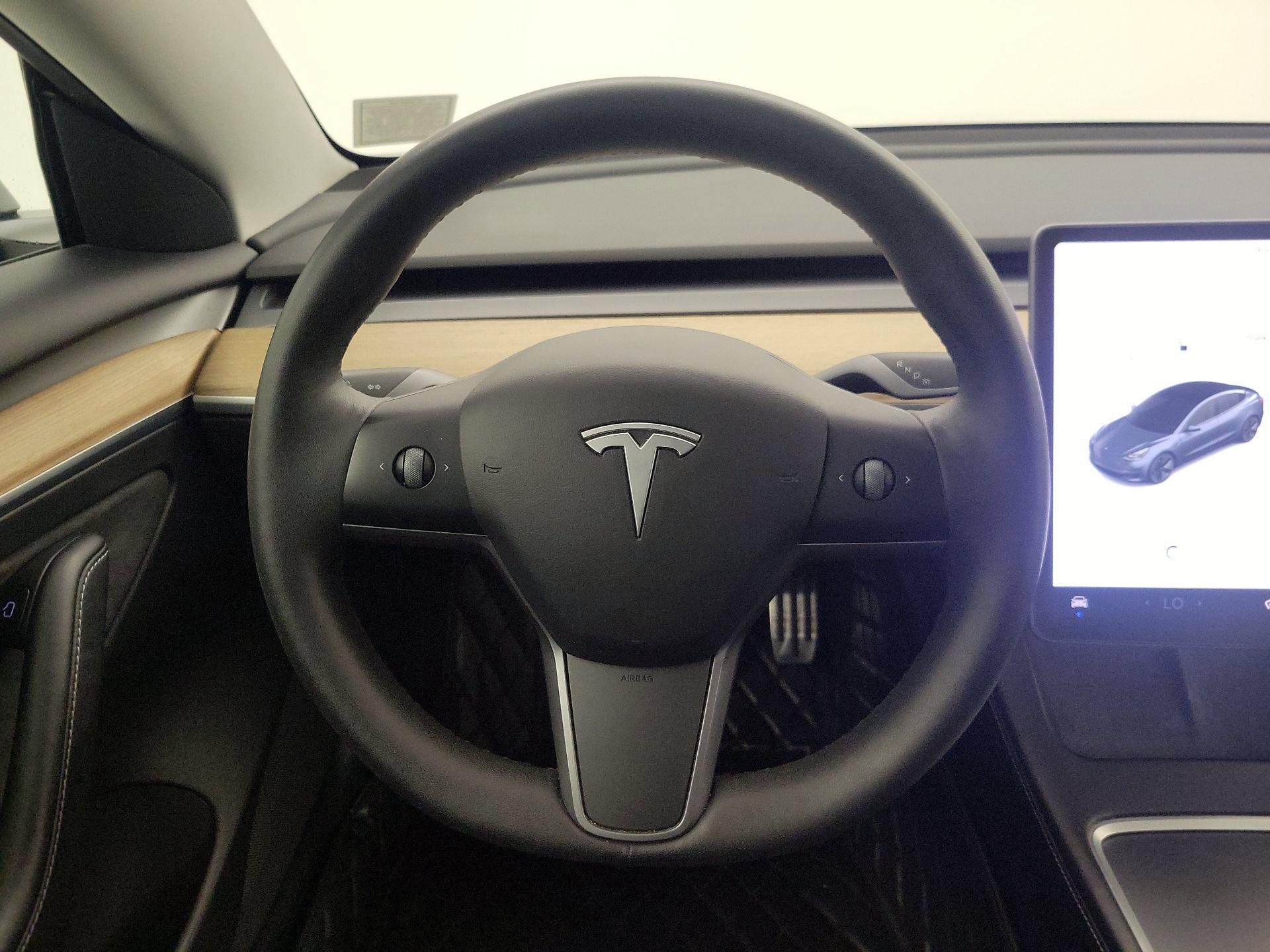 Thumbnail: 2021 Tesla Model 3 - 10