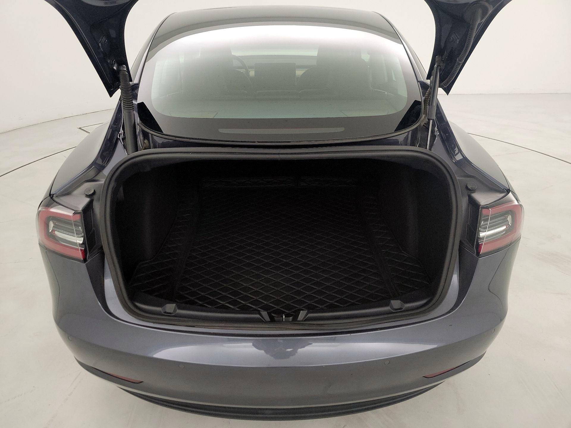 Thumbnail: 2021 Tesla Model 3 - 19