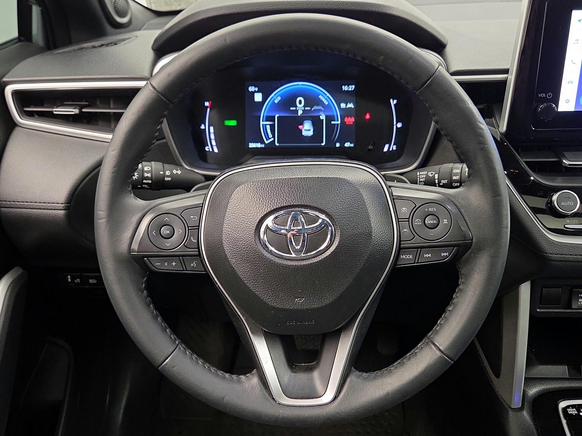 Thumbnail: 2025 Toyota Corolla Cross - 10