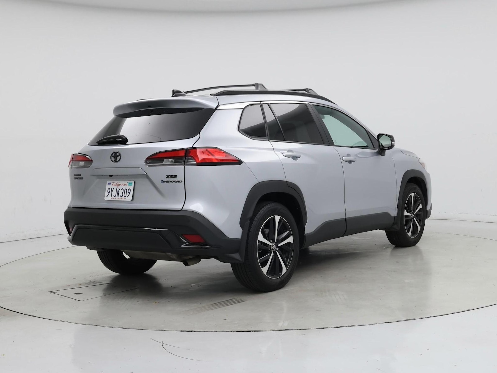 2025 Toyota Corolla Cross XSE - Photo 9