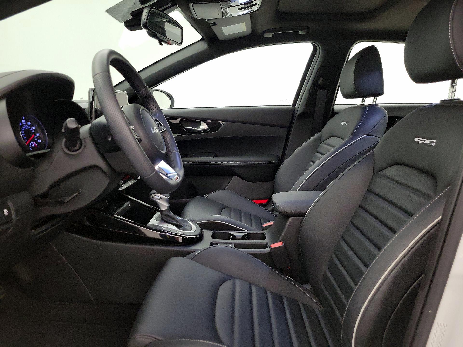 Thumbnail: 2024 Kia Forte - 11