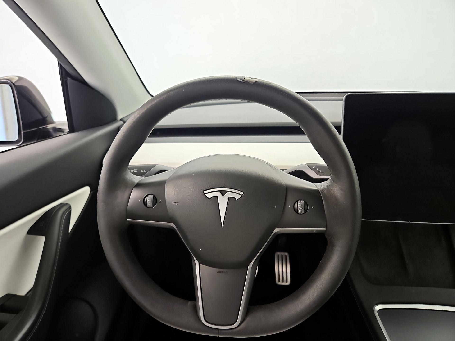 Thumbnail: 2022 Tesla Model Y - 10