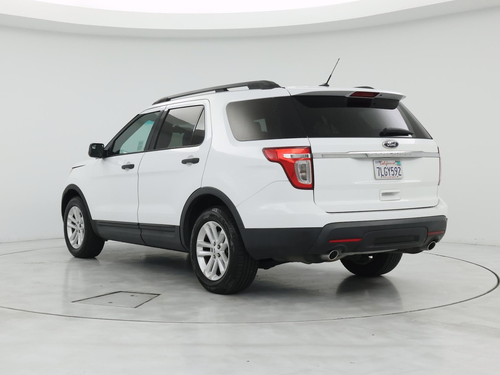 2015 Ford Explorer Base - Photo 3