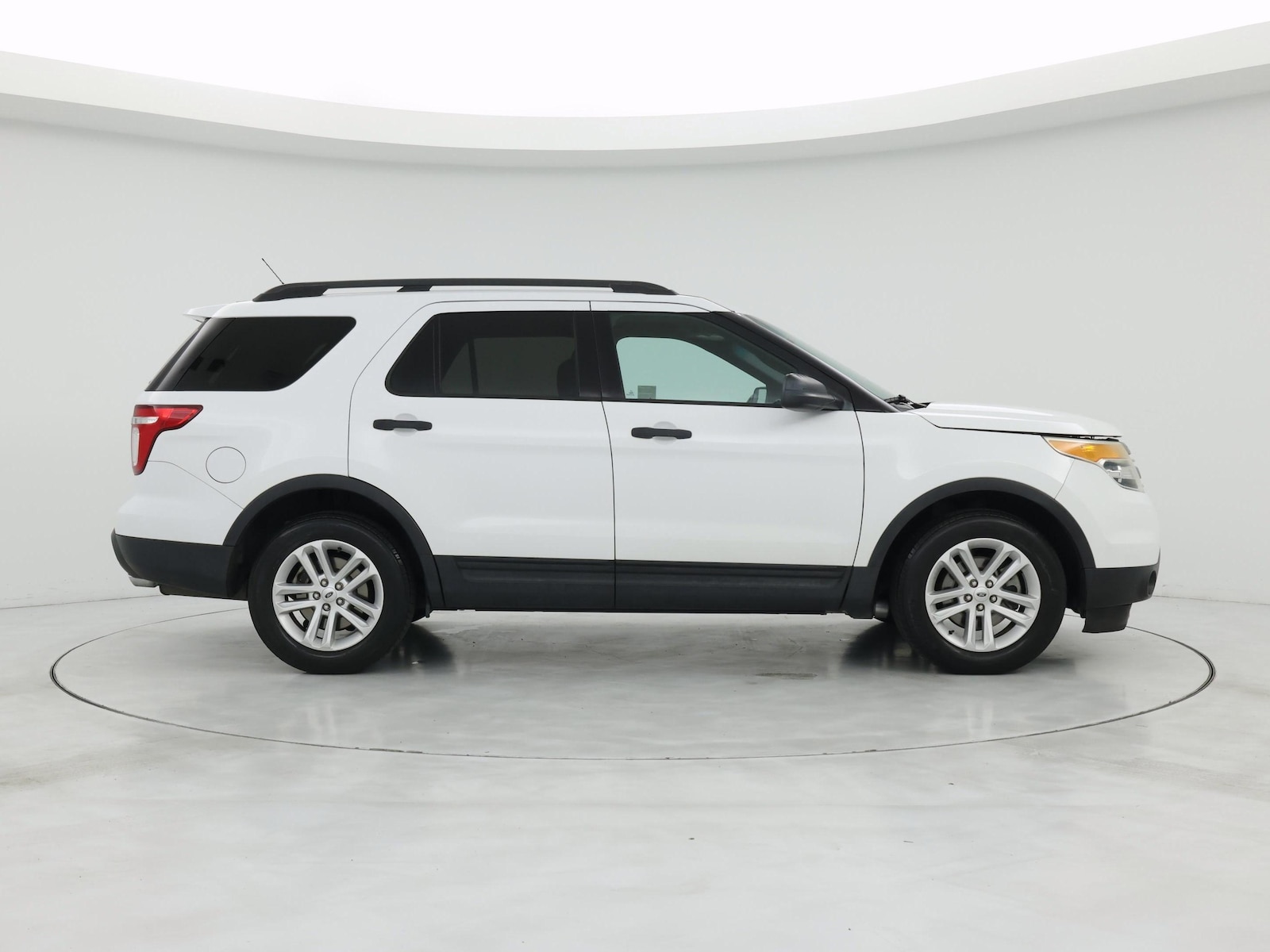 2015 Ford Explorer Base - Photo 8