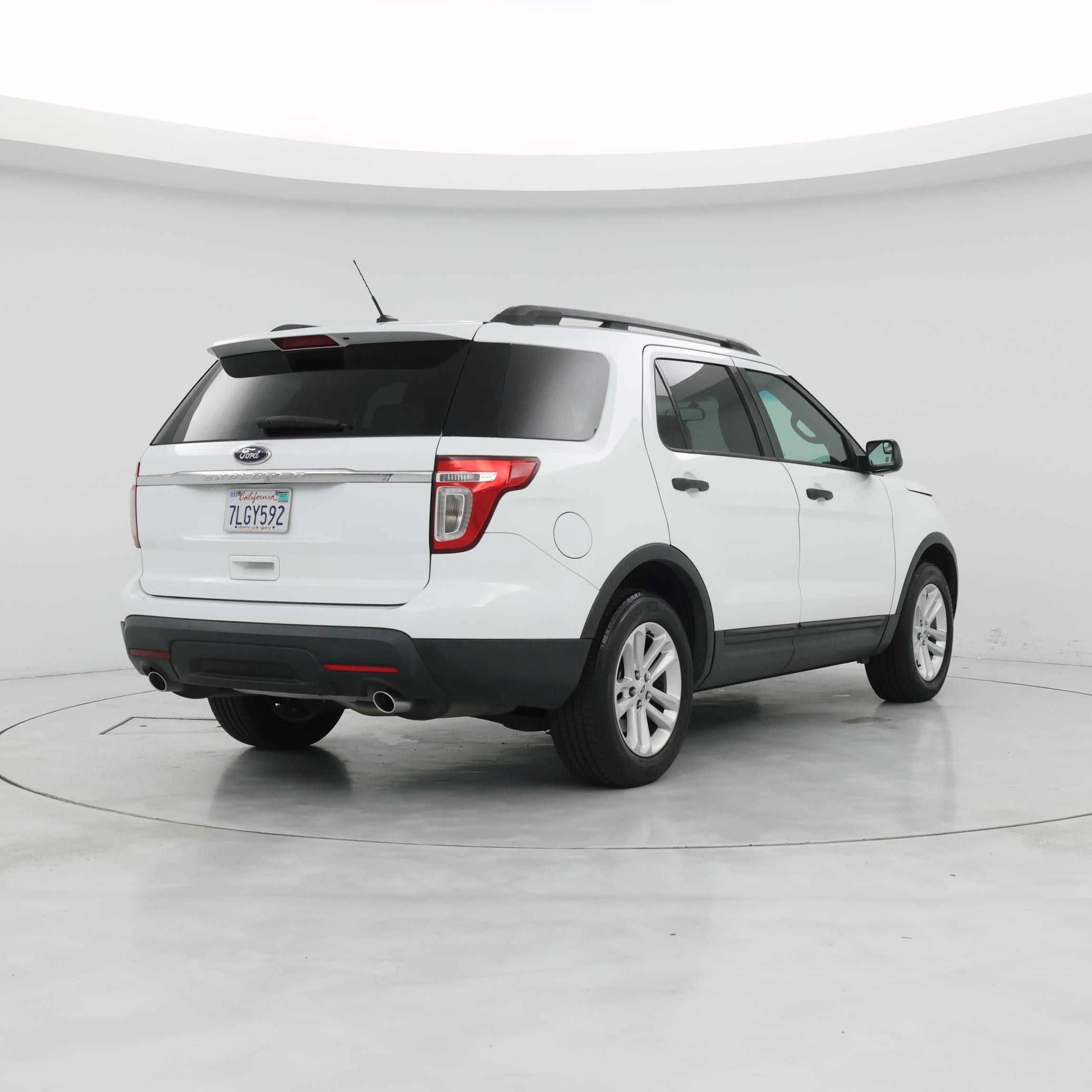 Thumbnail: 2015 Ford Explorer - 8