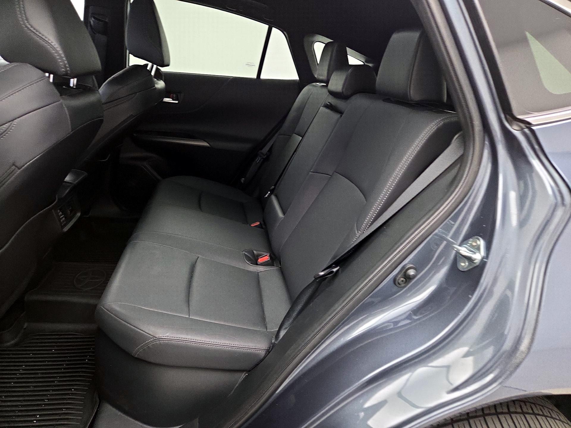 Thumbnail: 2023 Toyota Venza - 19