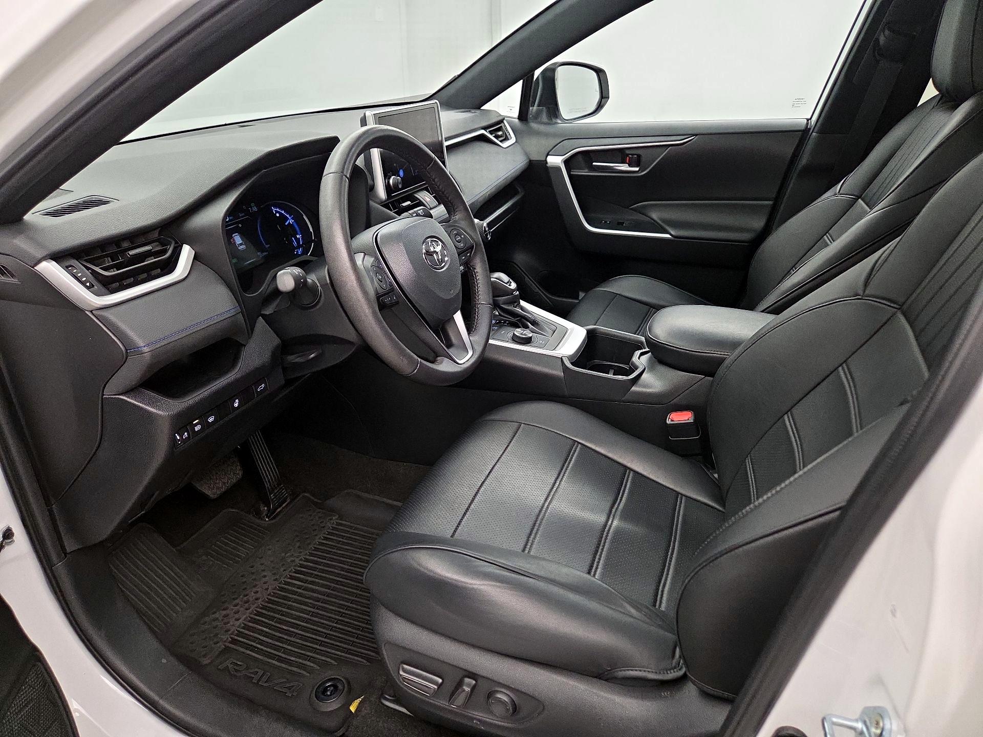 Thumbnail: 2024 Toyota RAV4 - 11