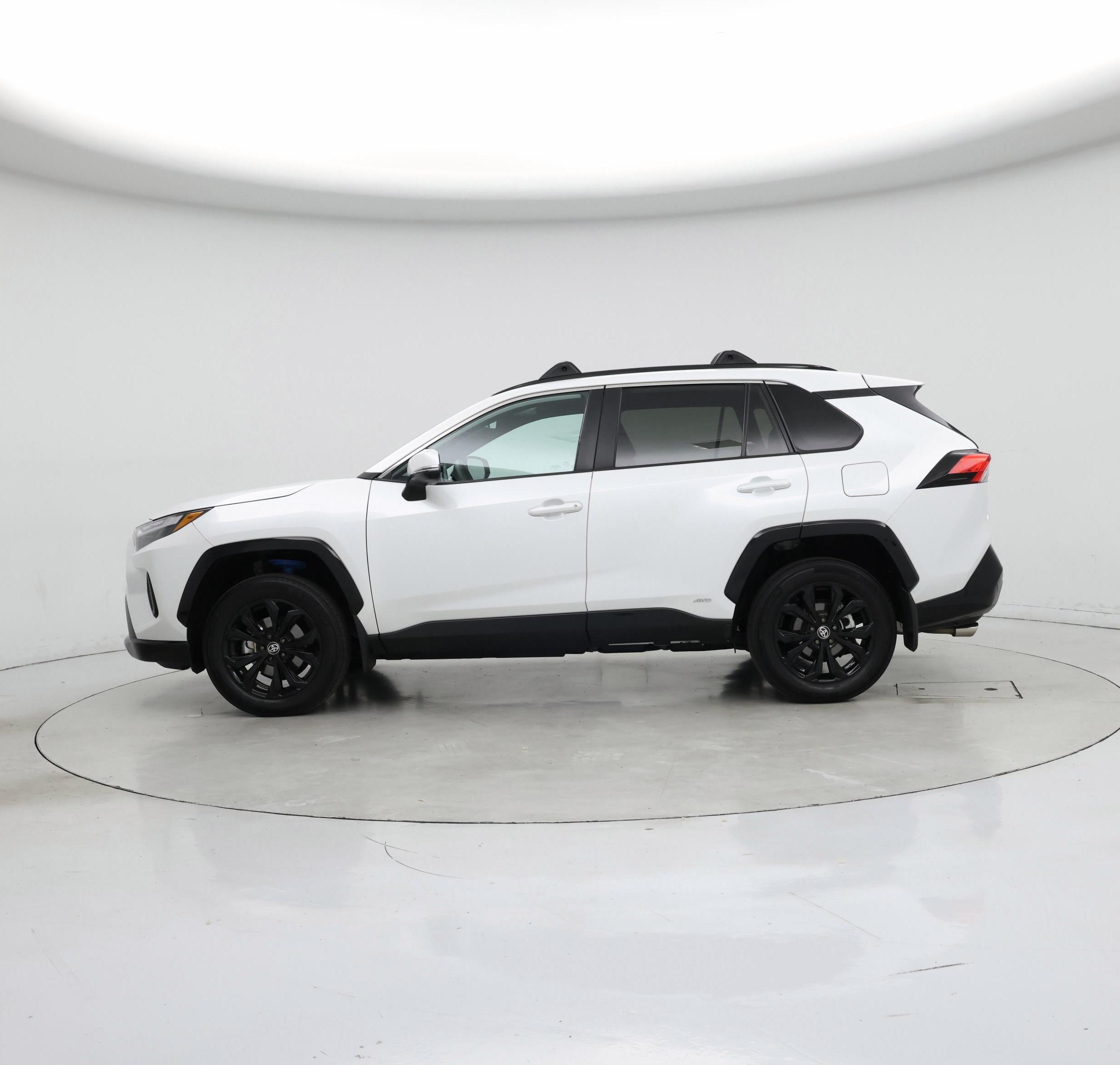 Thumbnail: 2024 Toyota RAV4 - 3