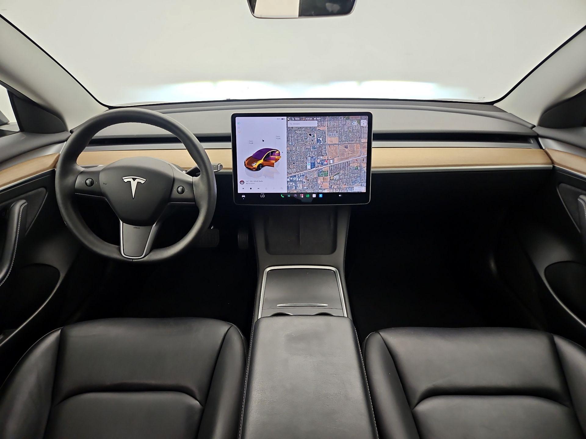 Thumbnail: 2023 Tesla Model 3 - 9