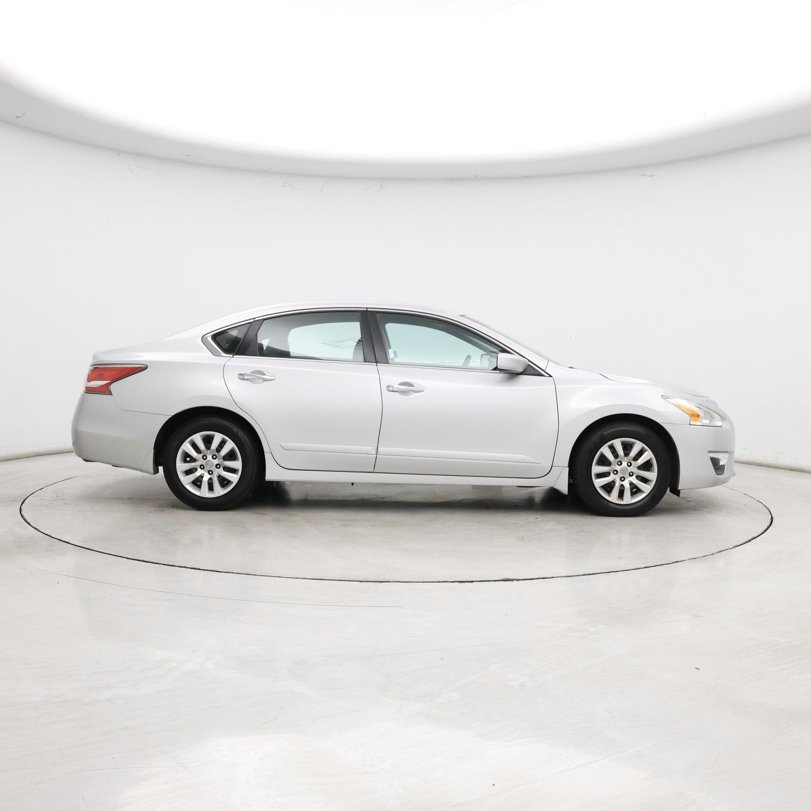 Thumbnail: 2015 Nissan Altima - 7