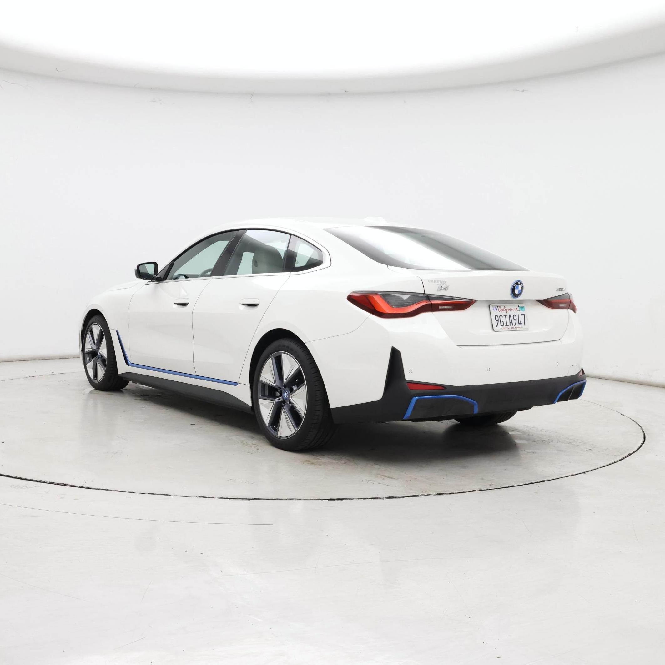 Thumbnail: 2023 BMW i4 - 2