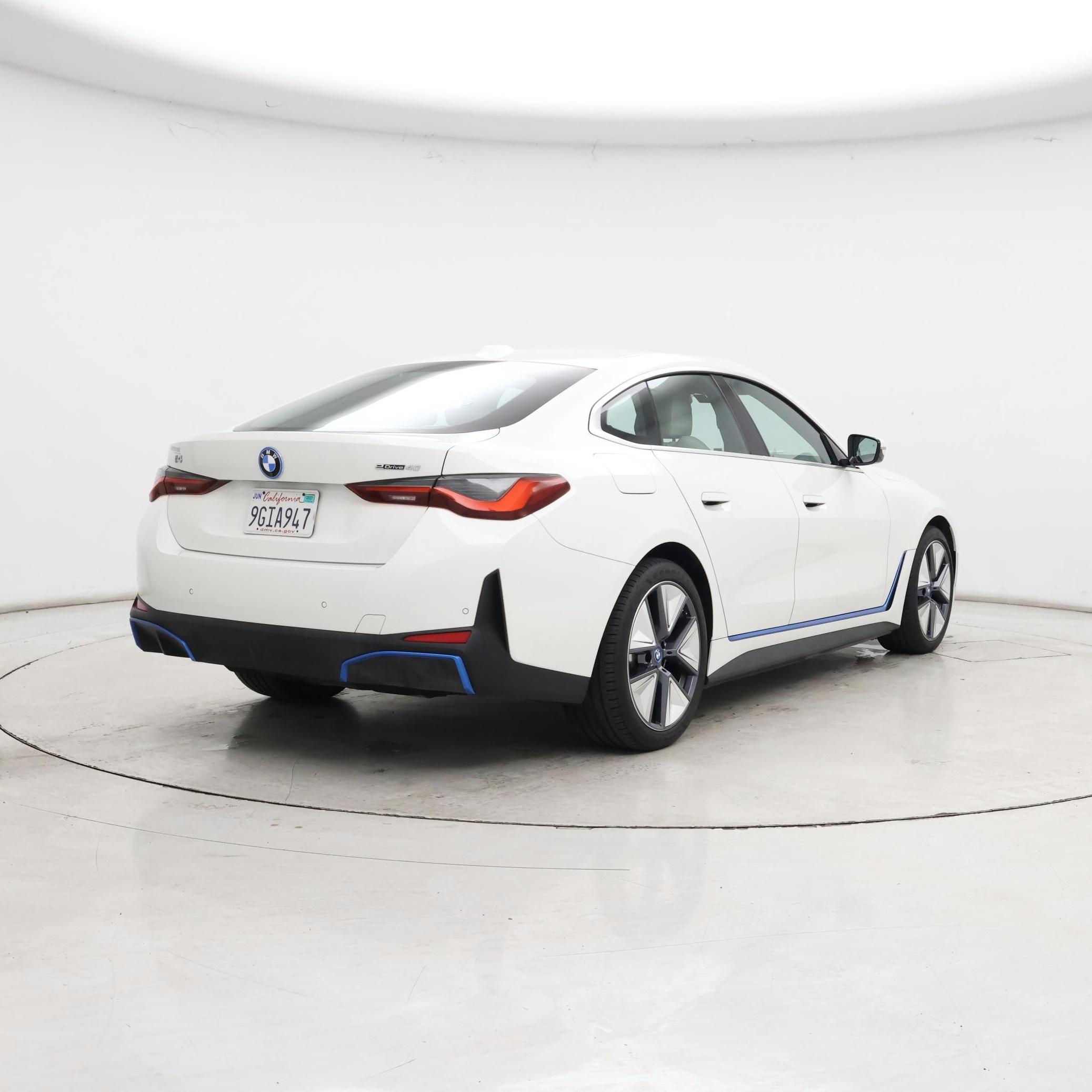 Thumbnail: 2023 BMW i4 - 8