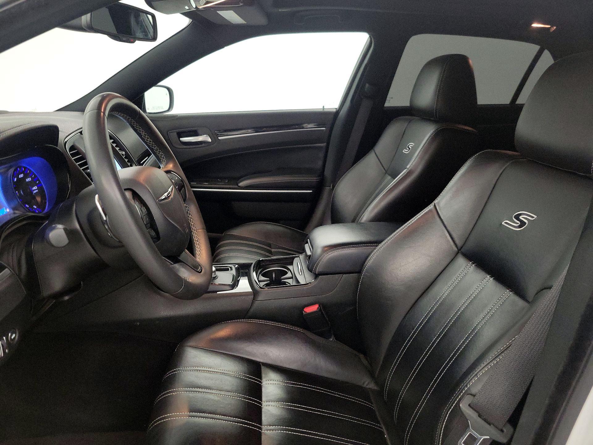 Thumbnail: 2022 Chrysler 300 - 11
