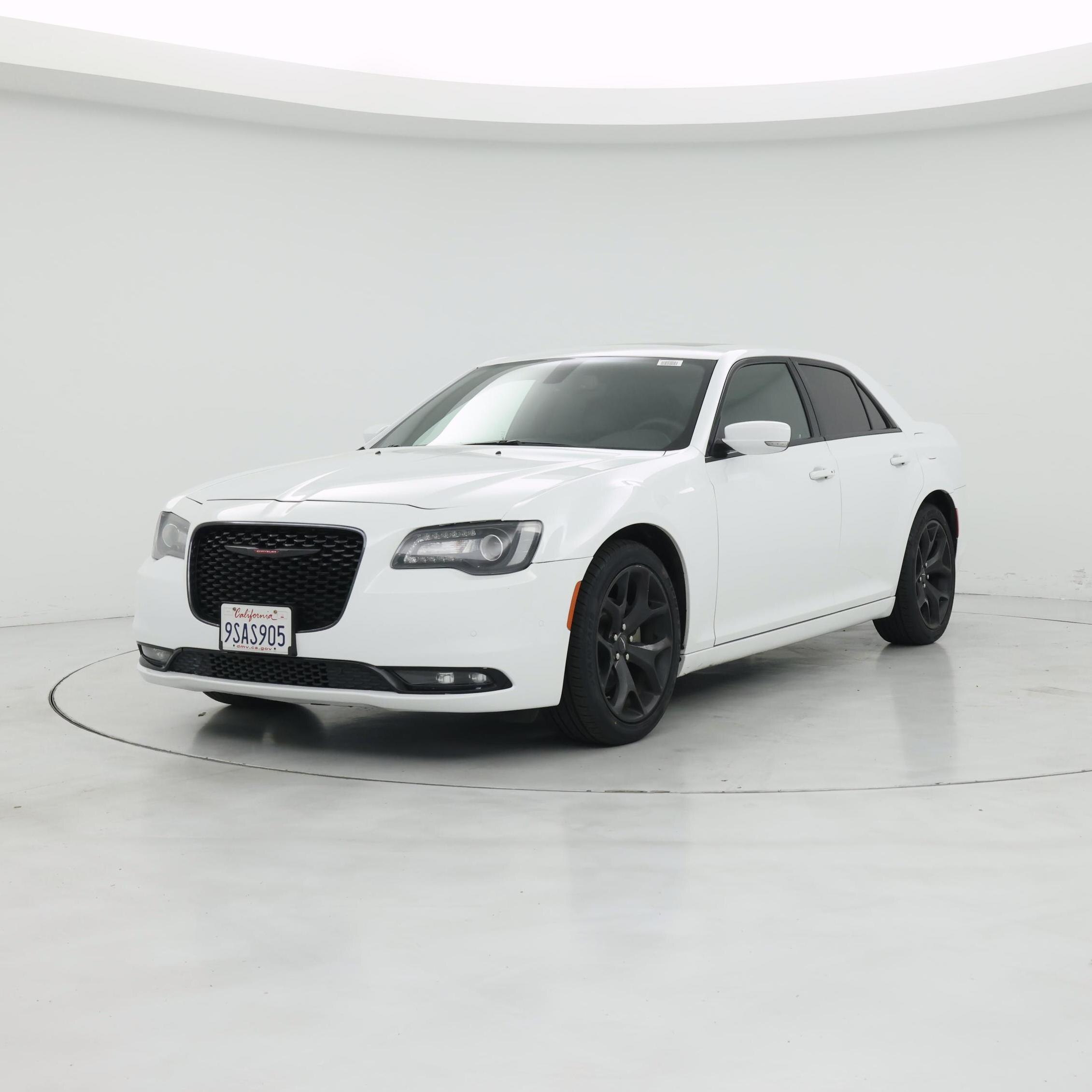 Thumbnail: 2022 Chrysler 300 - 4