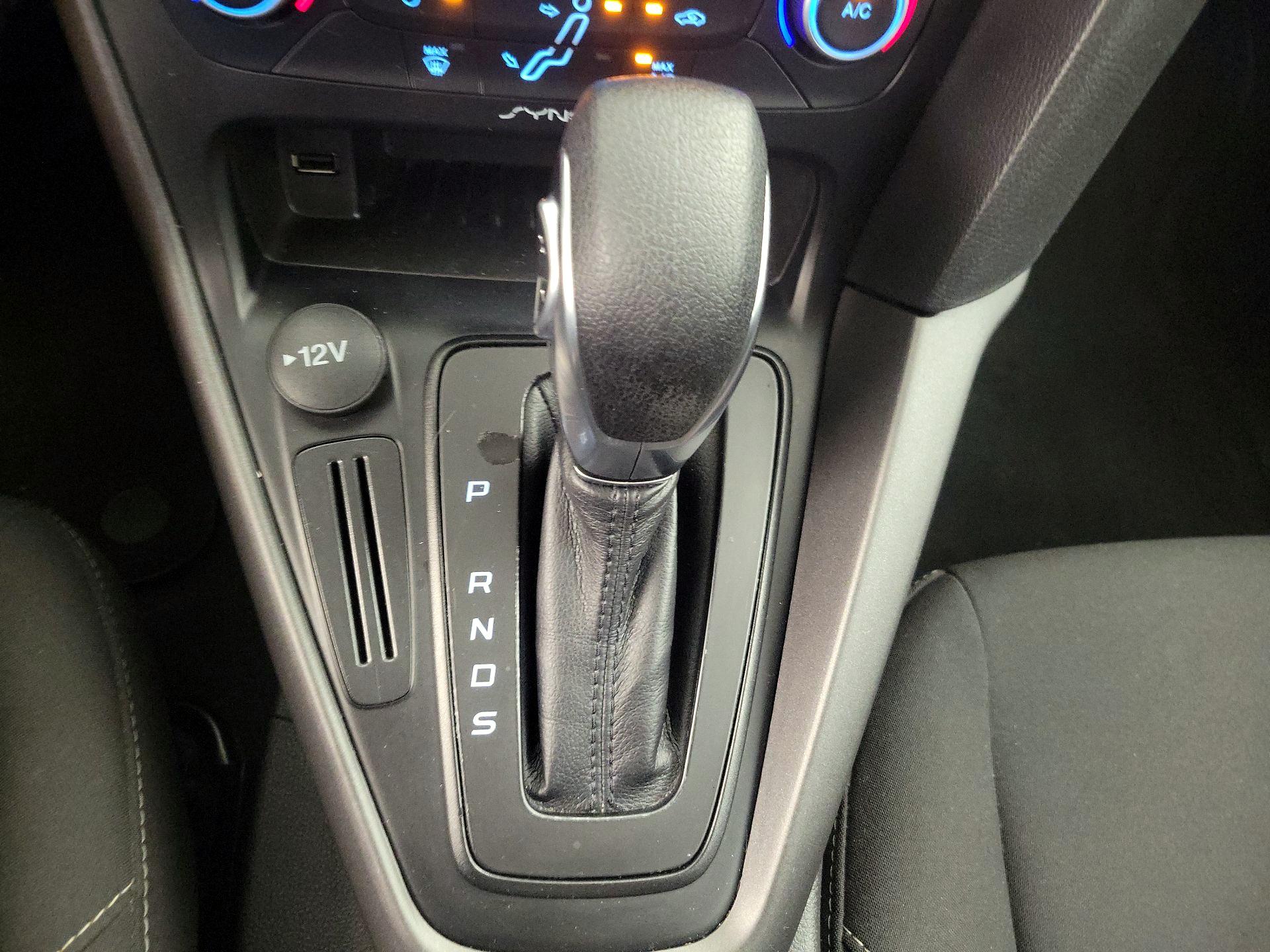 Thumbnail: 2018 Ford Focus - 18