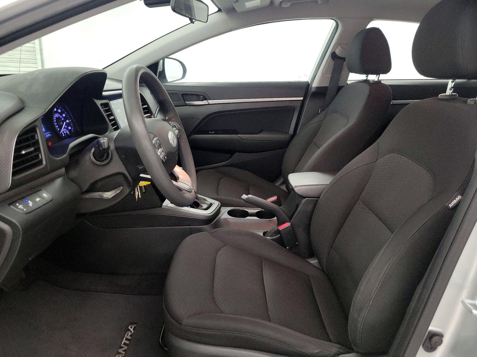 Thumbnail: 2019 Hyundai Elantra - 11