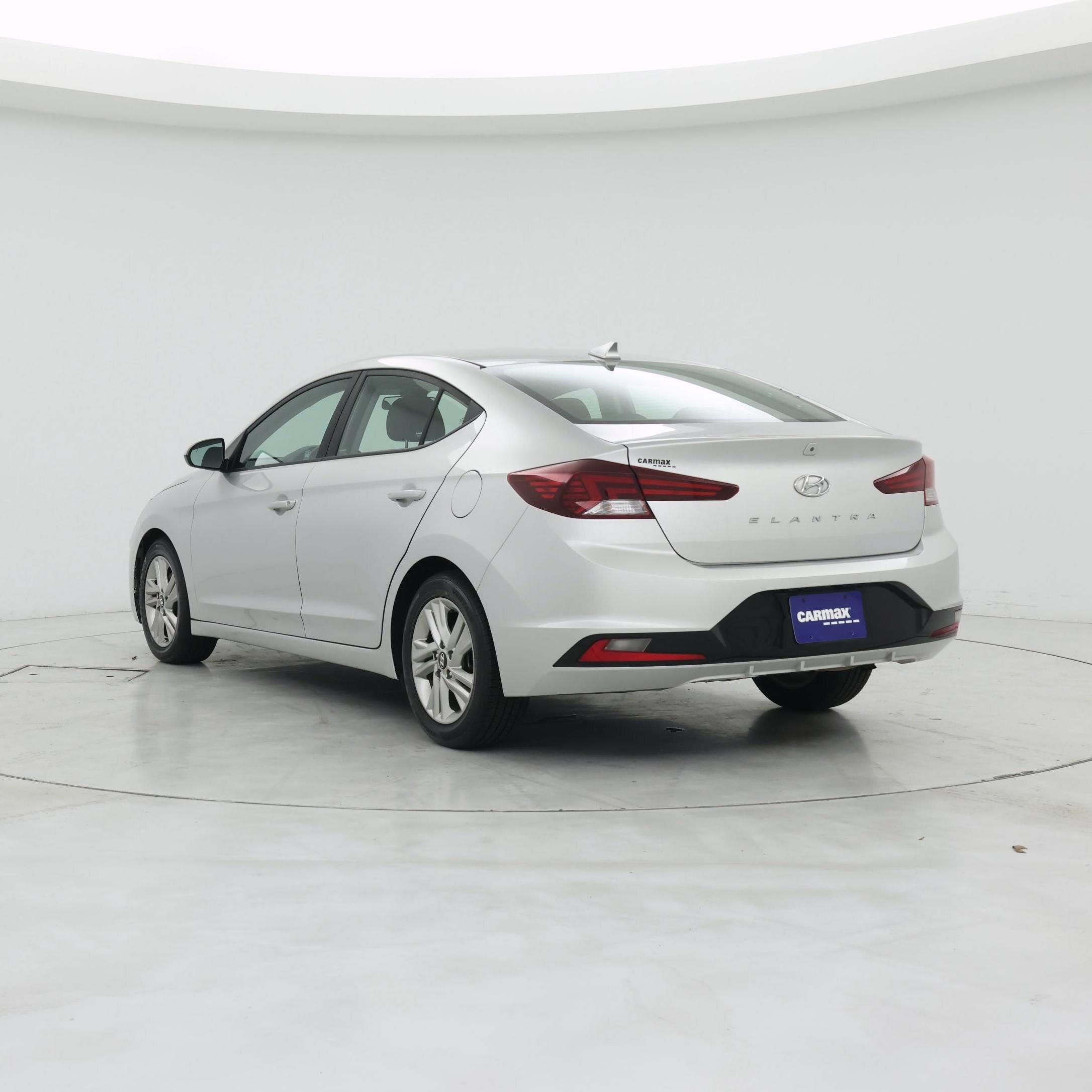 Thumbnail: 2019 Hyundai Elantra - 2