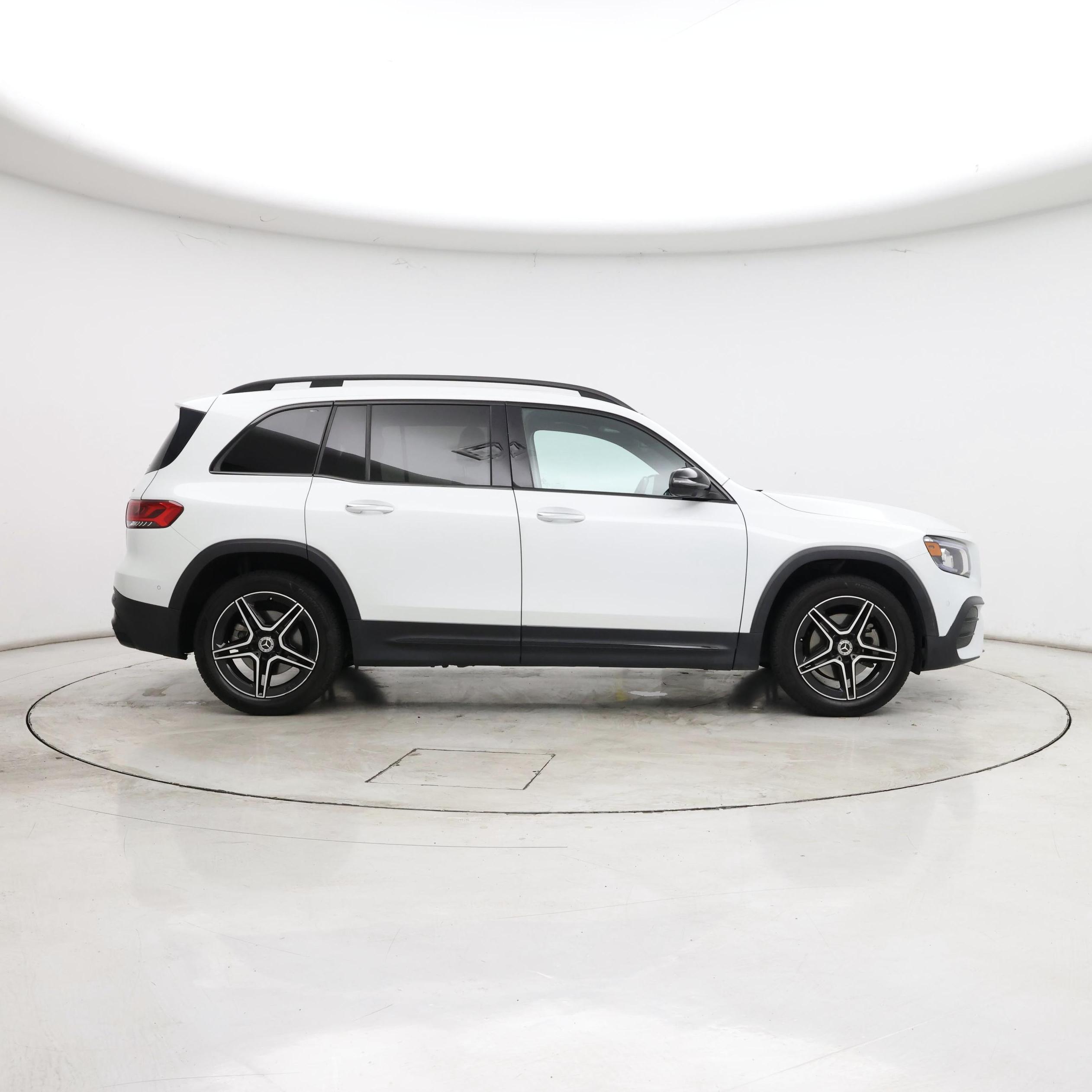 Thumbnail: 2022 Mercedes-Benz GLB - 7