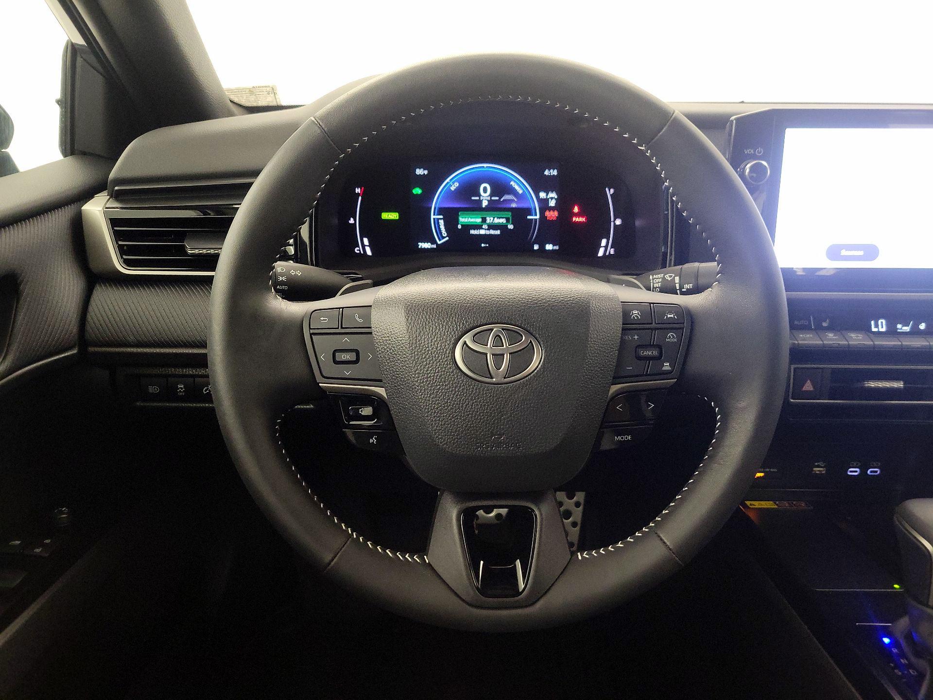 Thumbnail: 2025 Toyota Camry - 10