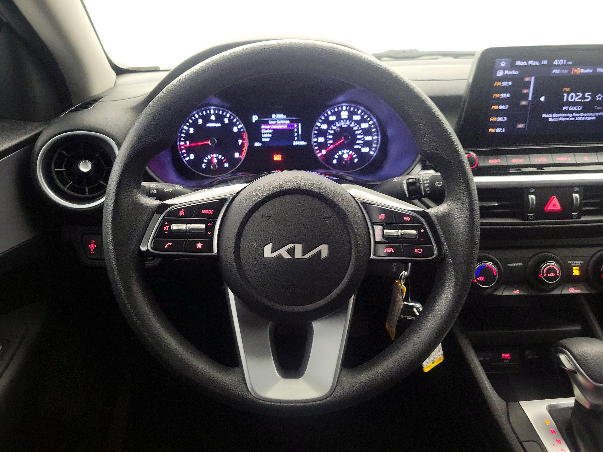 Thumbnail: 2023 Kia Forte - 10