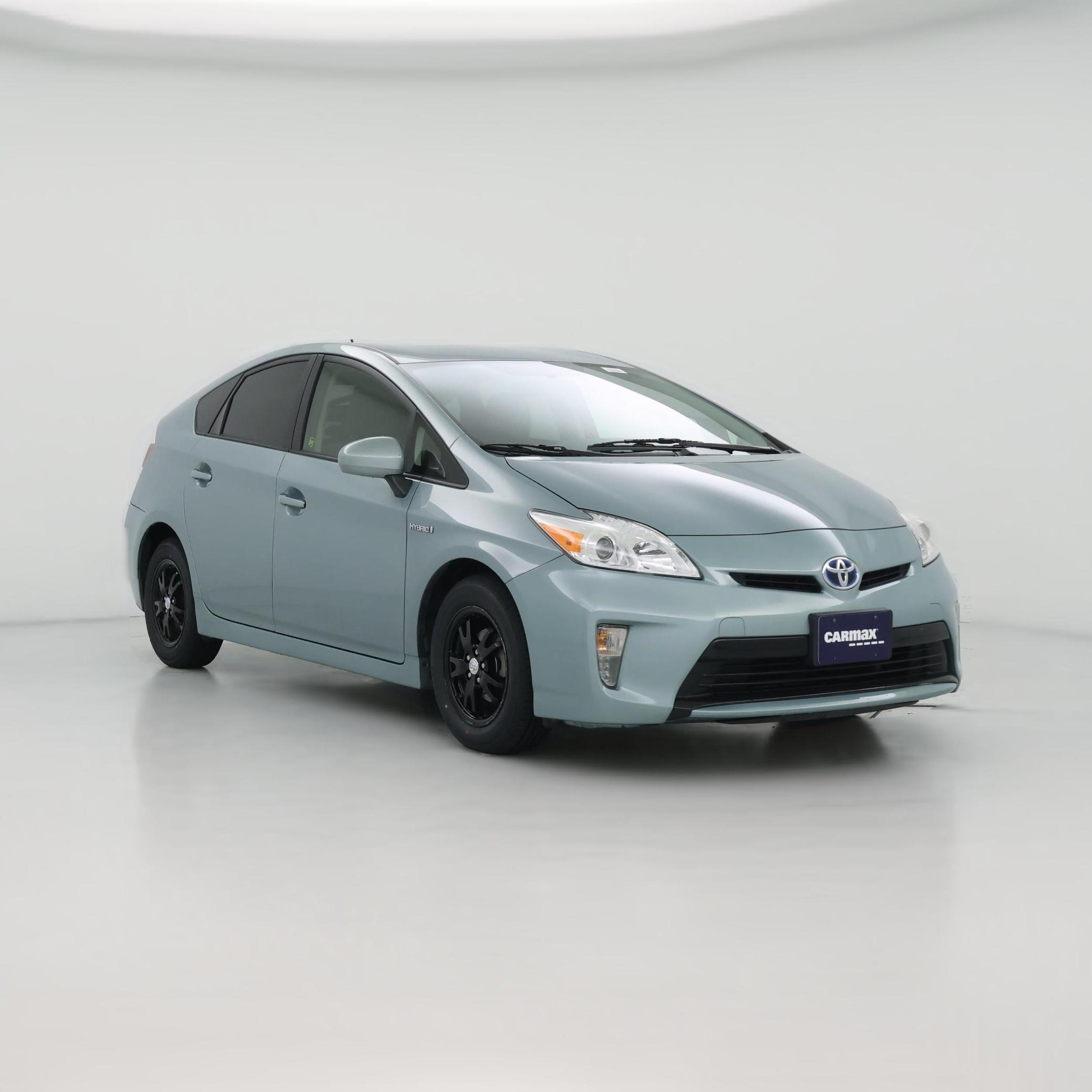 Thumbnail: 2015 Toyota Prius - 1