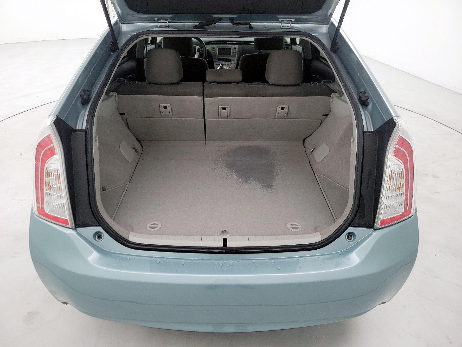 Thumbnail: 2015 Toyota Prius - 20