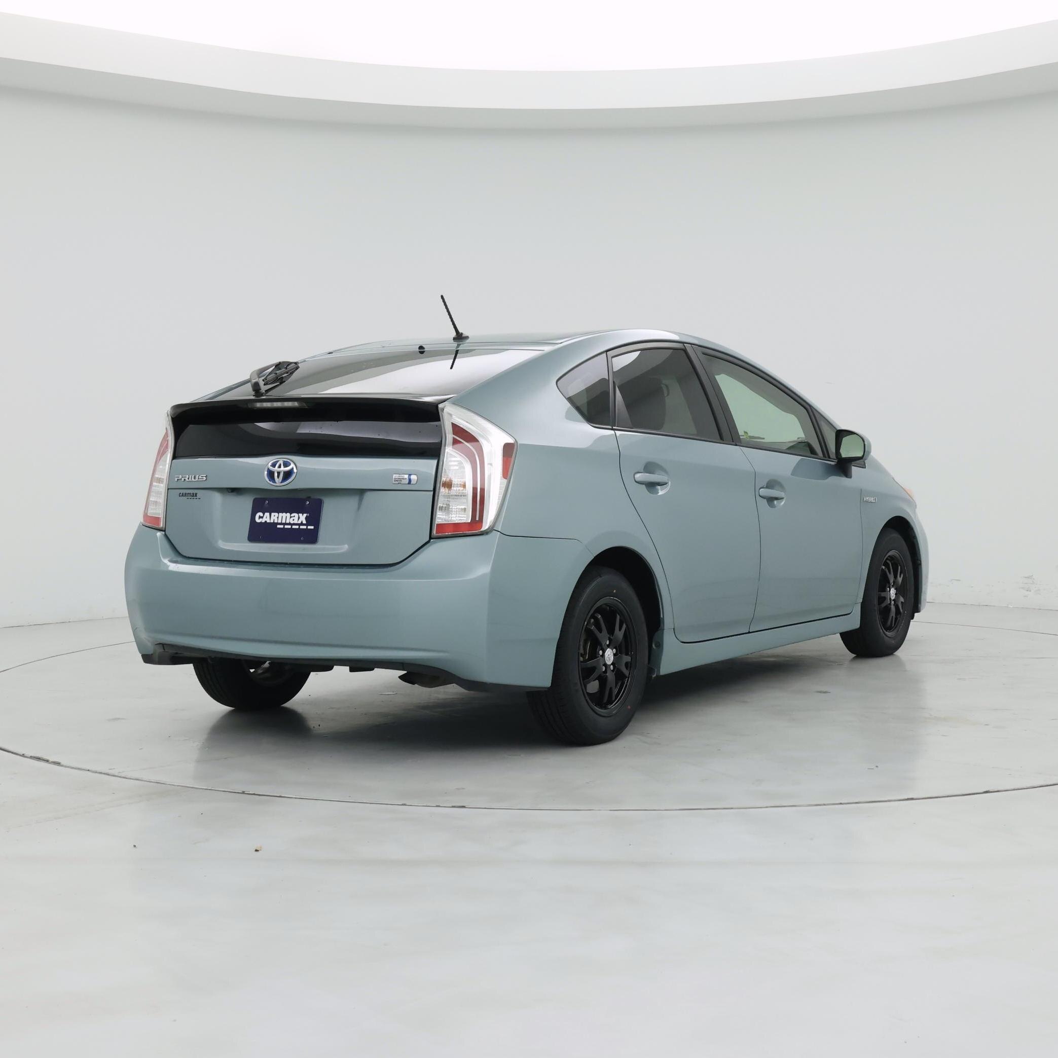 Thumbnail: 2015 Toyota Prius - 8