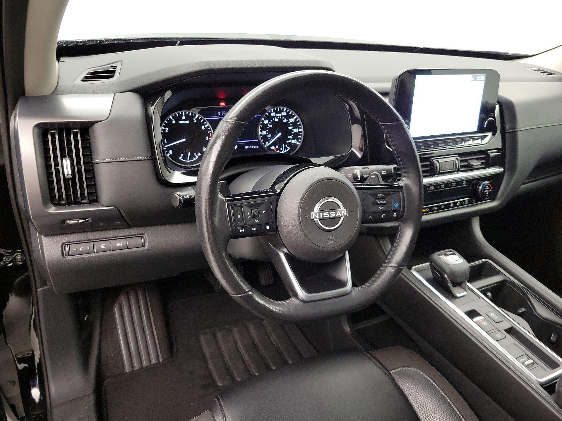 Thumbnail: 2022 Nissan Pathfinder - 9