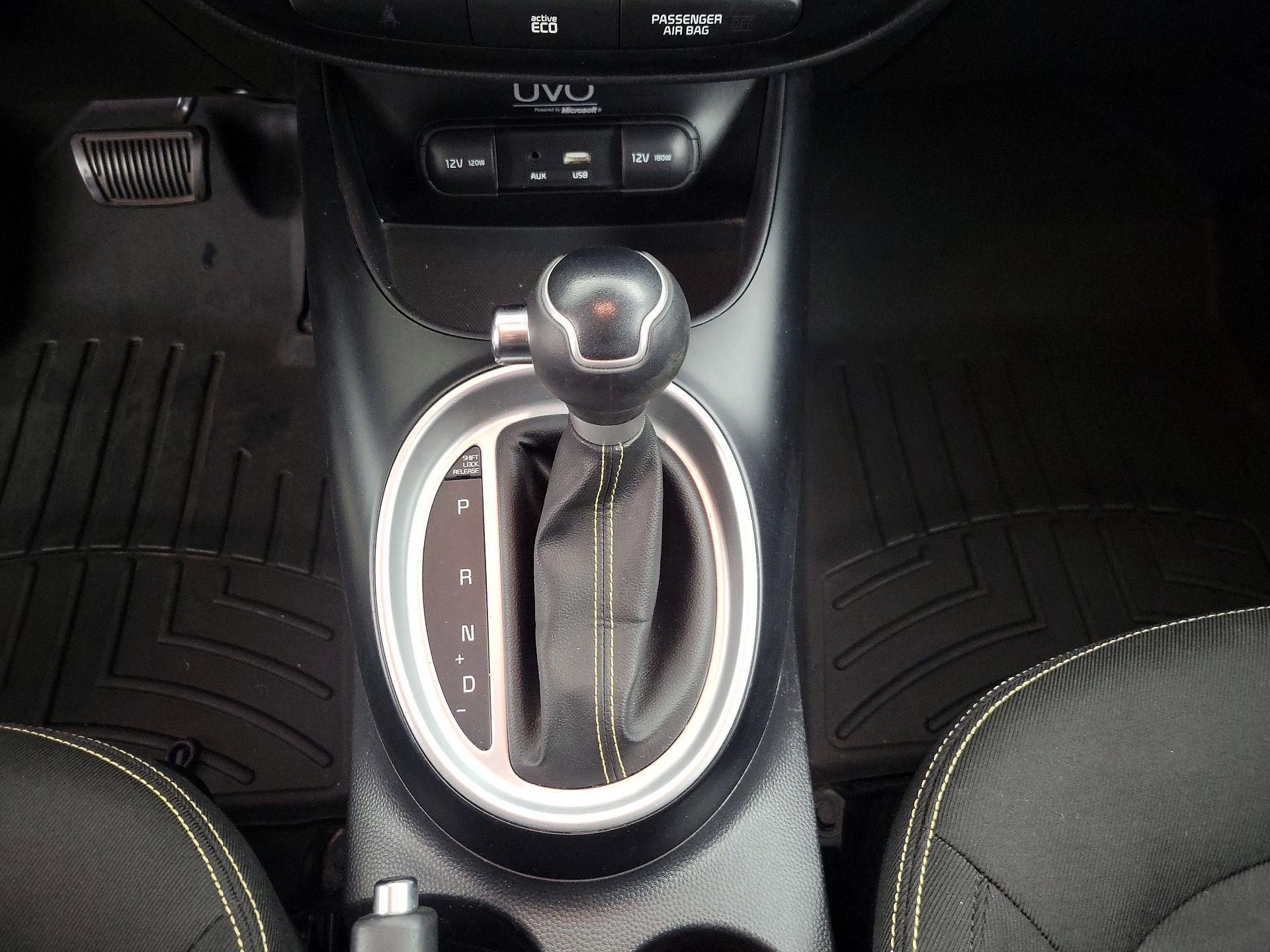 Thumbnail: 2015 Kia Soul - 17